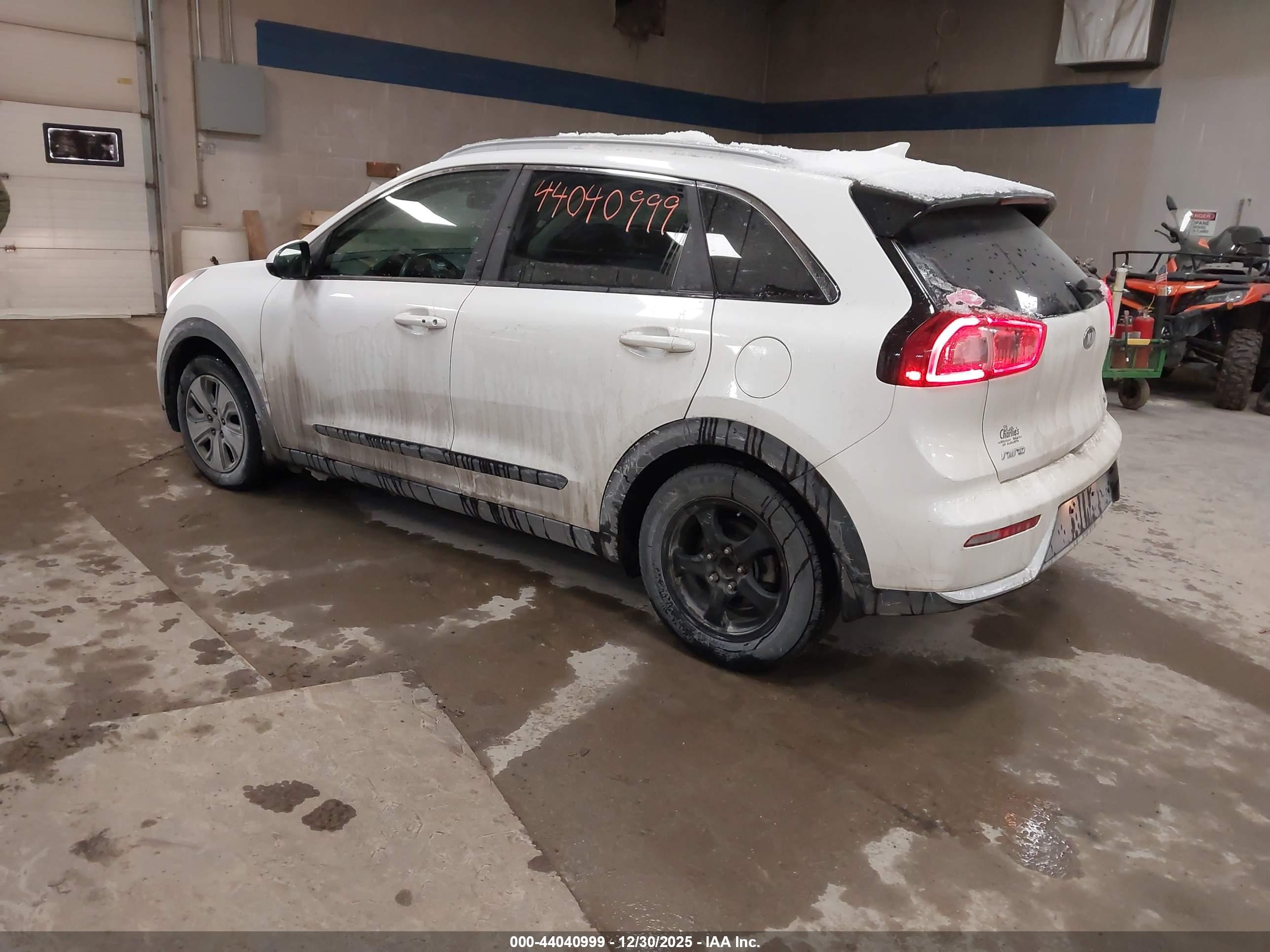 KIA NIRO image 3