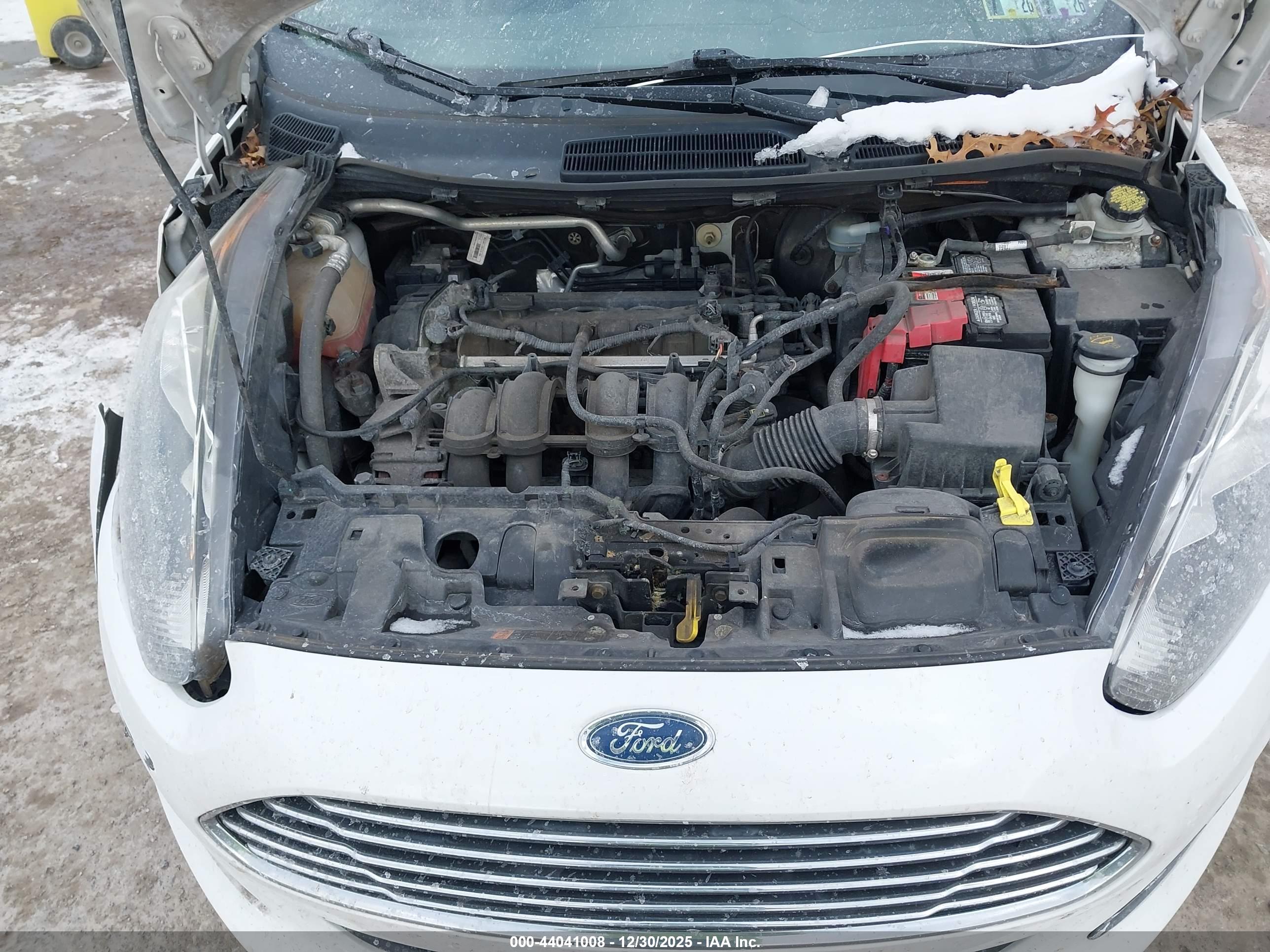 FORD FIESTA image 10
