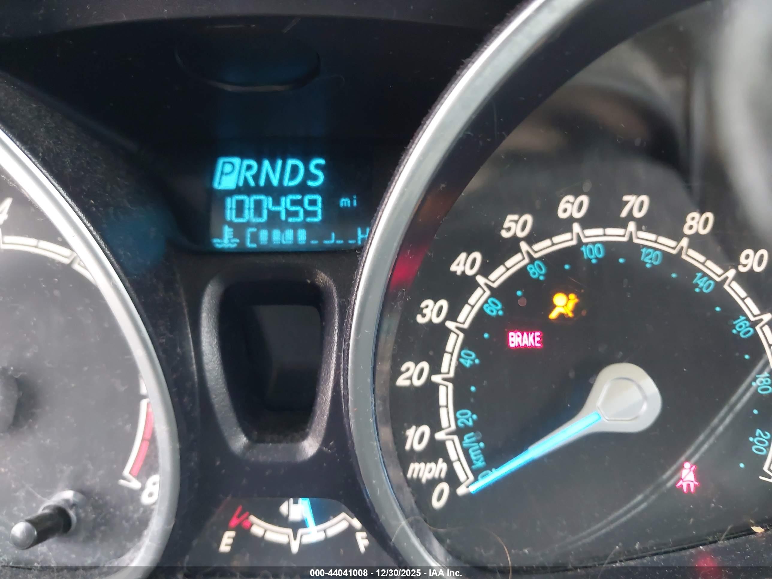 FORD FIESTA image 7