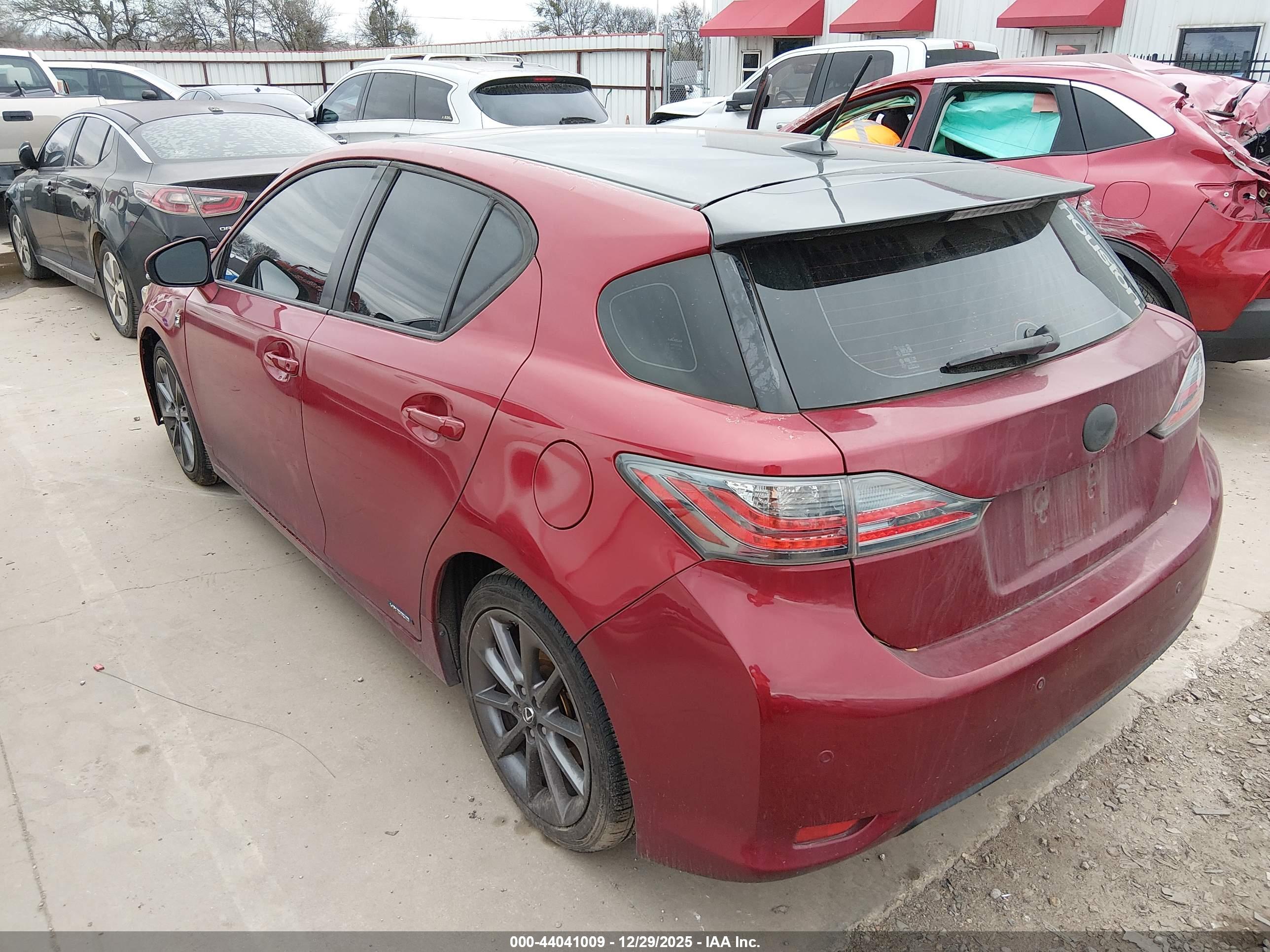 LEXUS CT image 3
