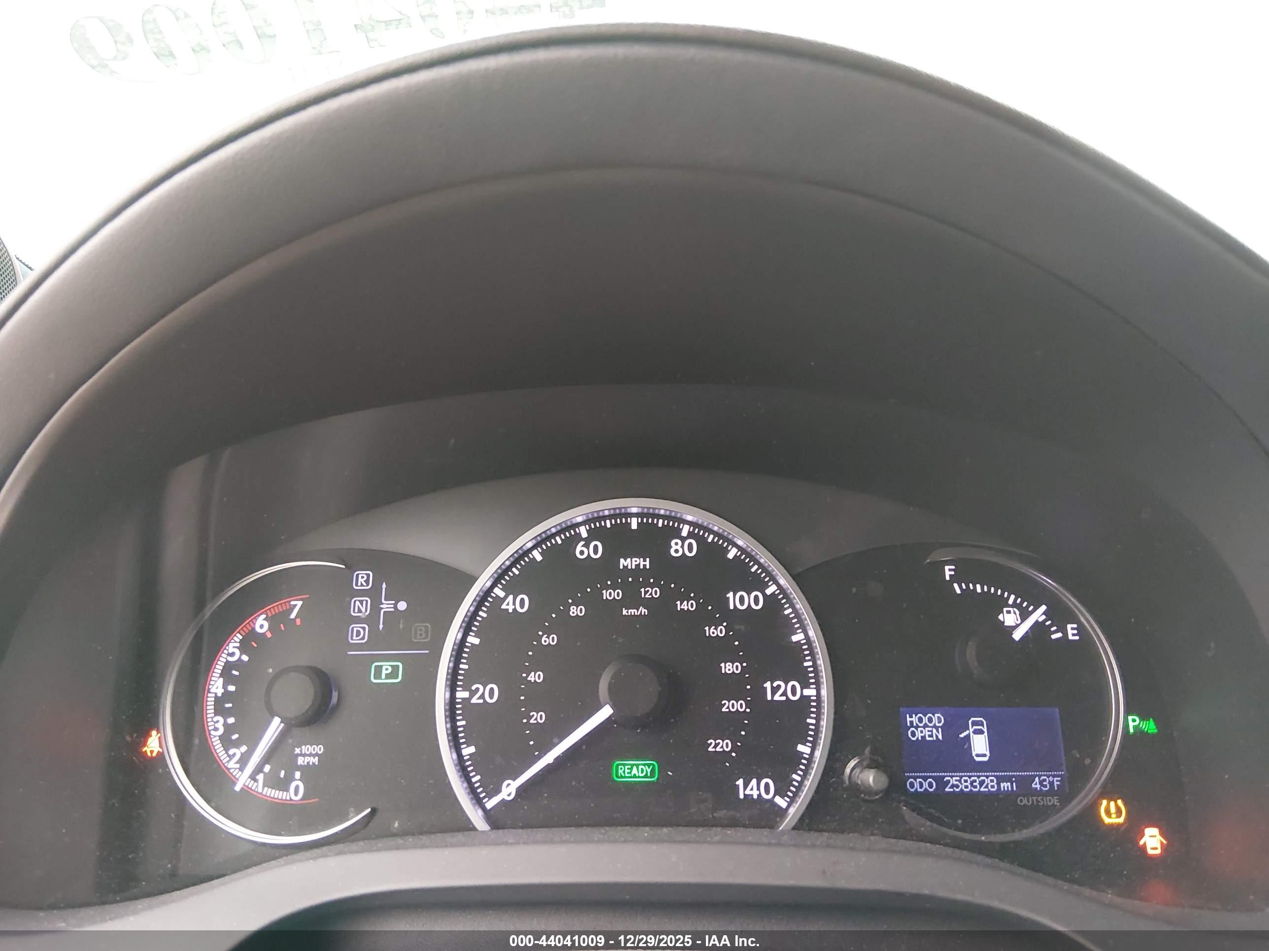 LEXUS CT image 7