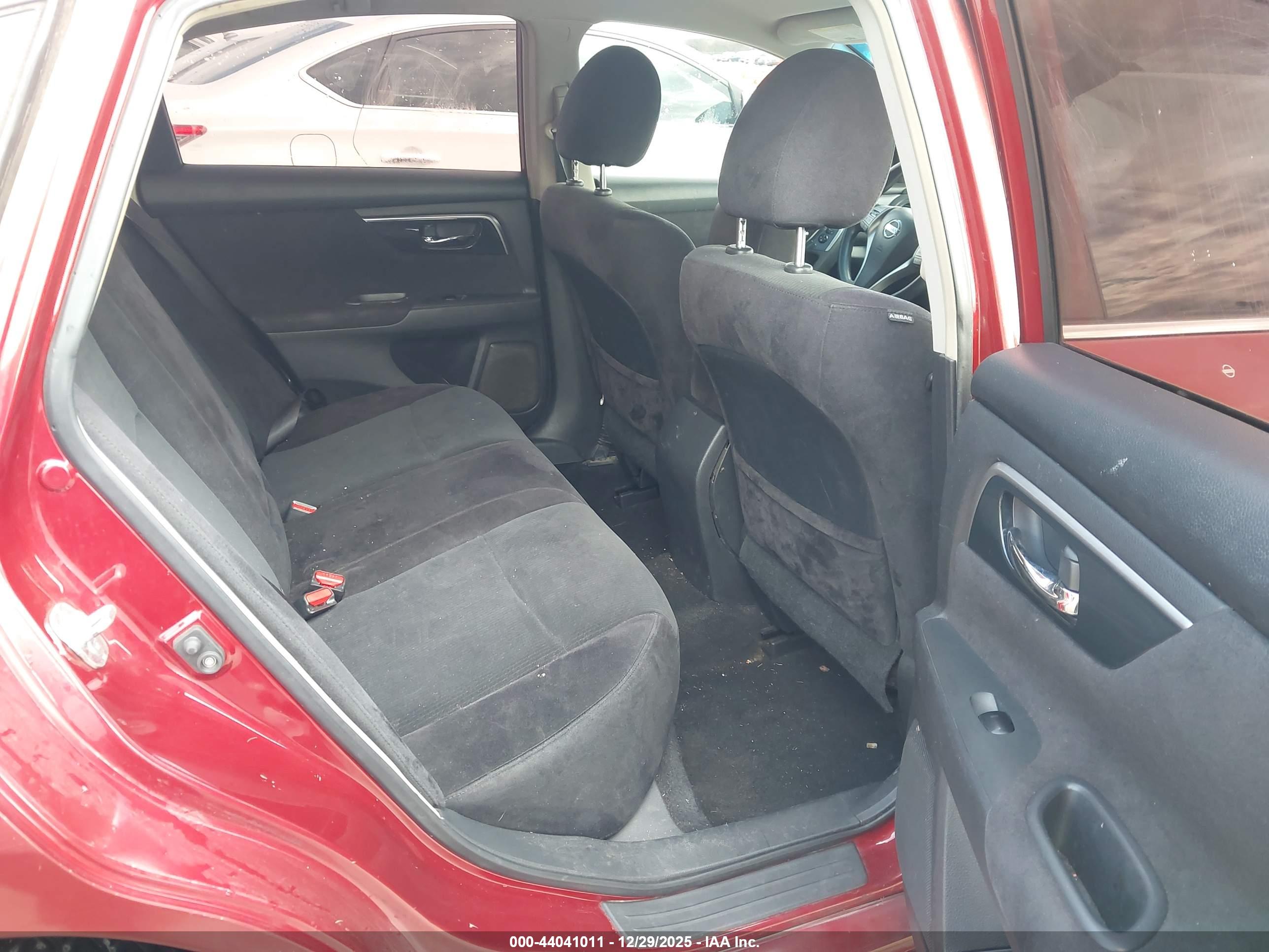 NISSAN ALTIMA image 8