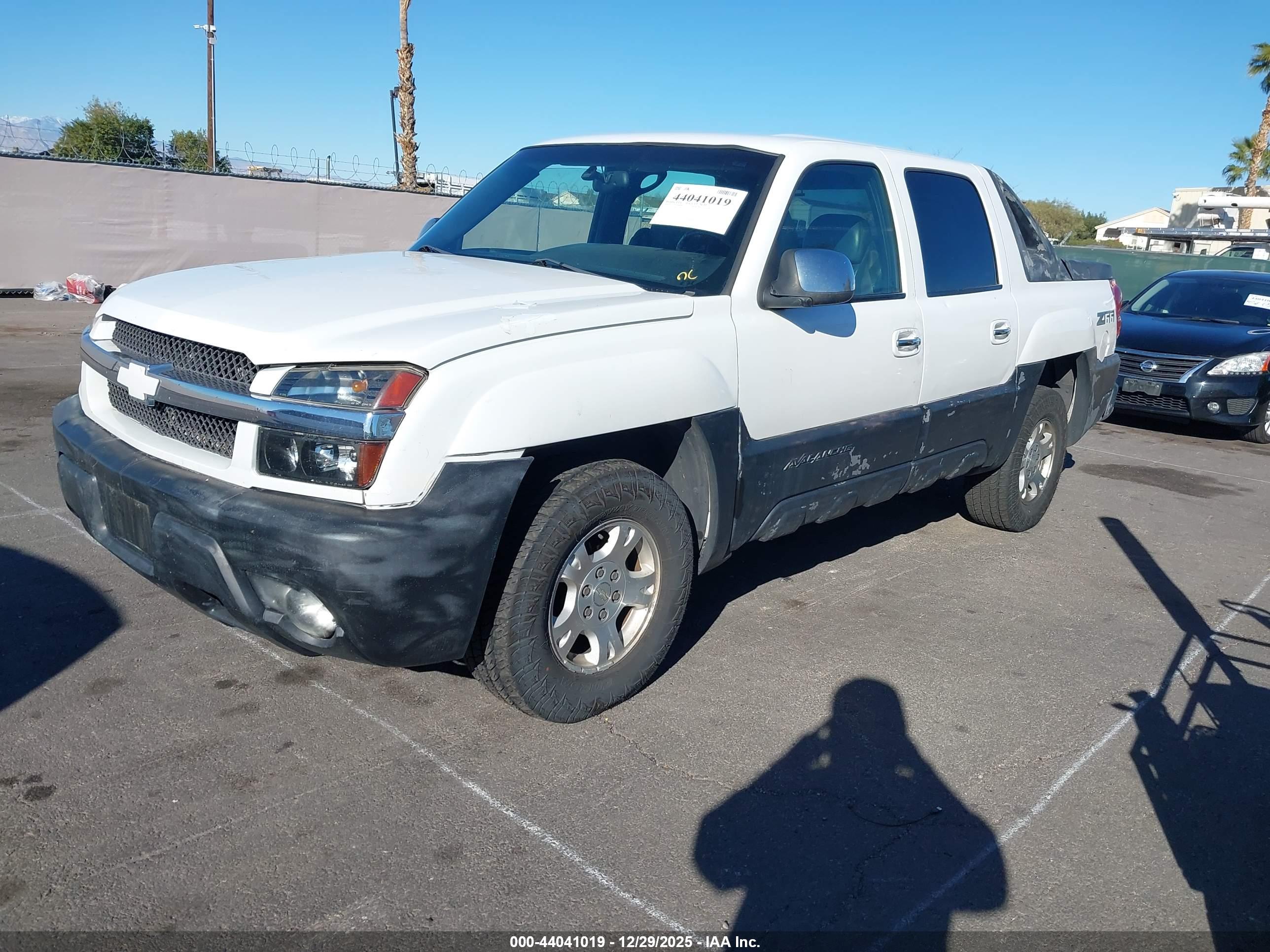 CHEVROLET AVALANCHE image 2