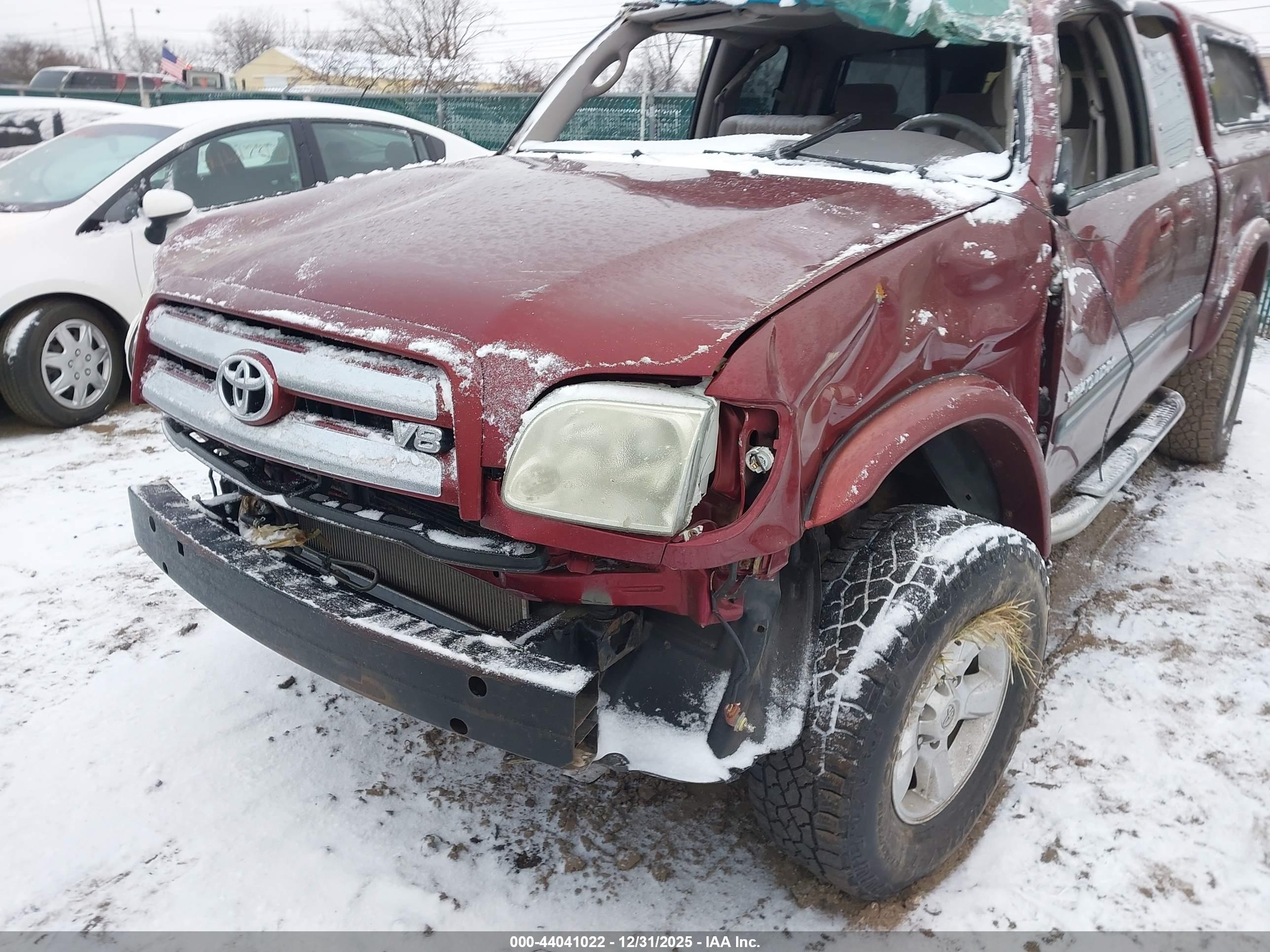 TOYOTA TUNDRA image 6
