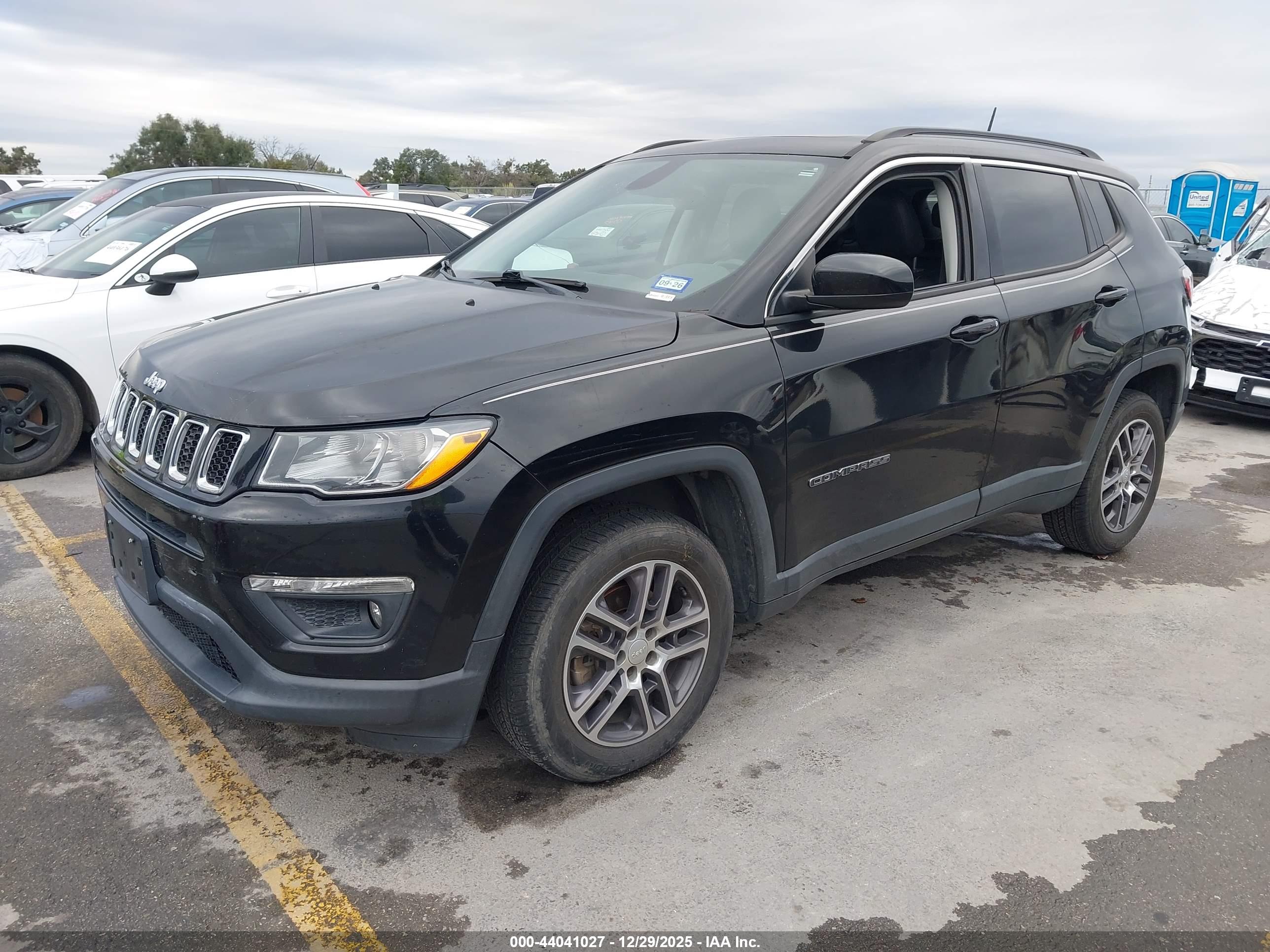 JEEP COMPASS image 2