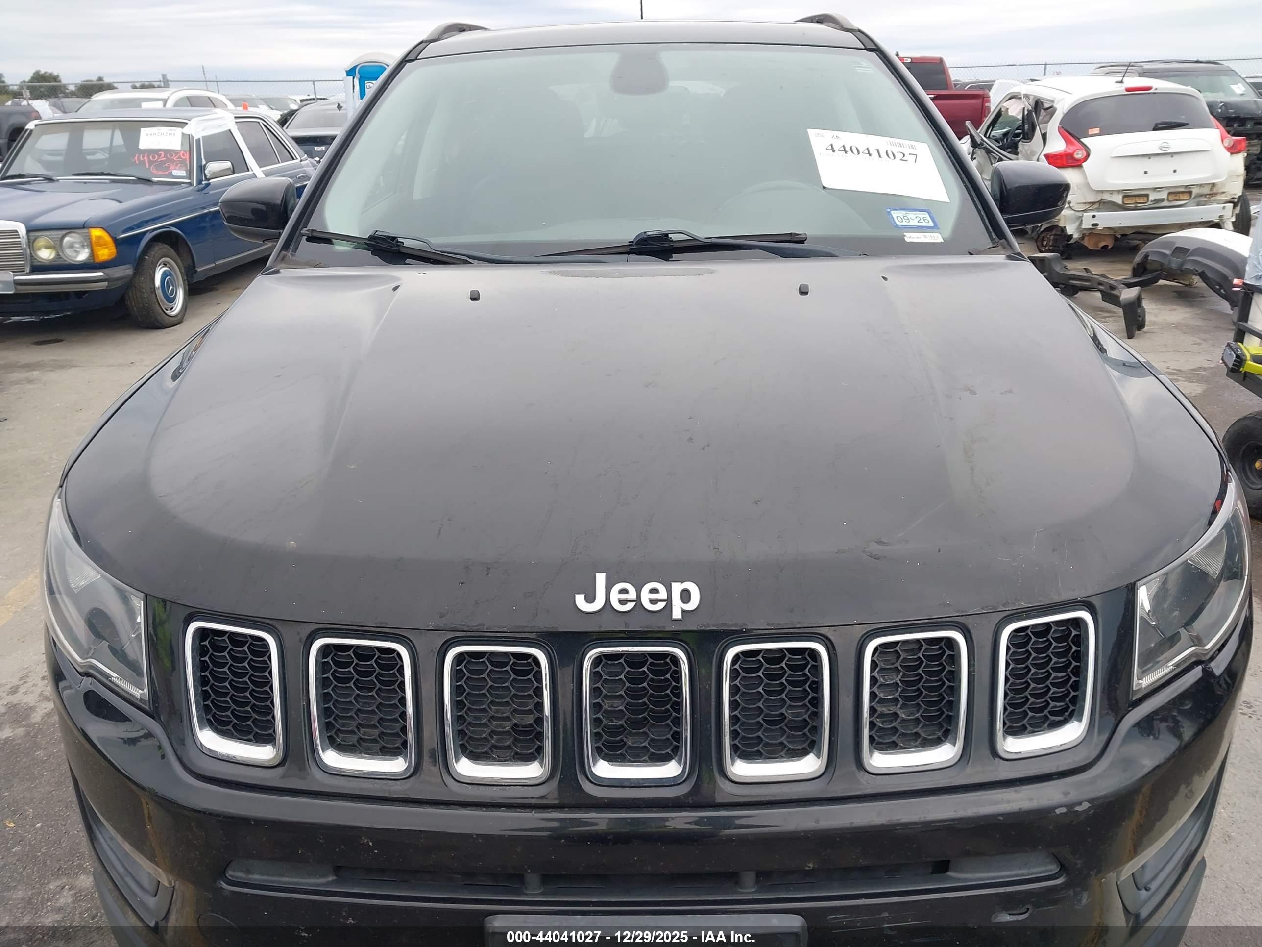 JEEP COMPASS image 6