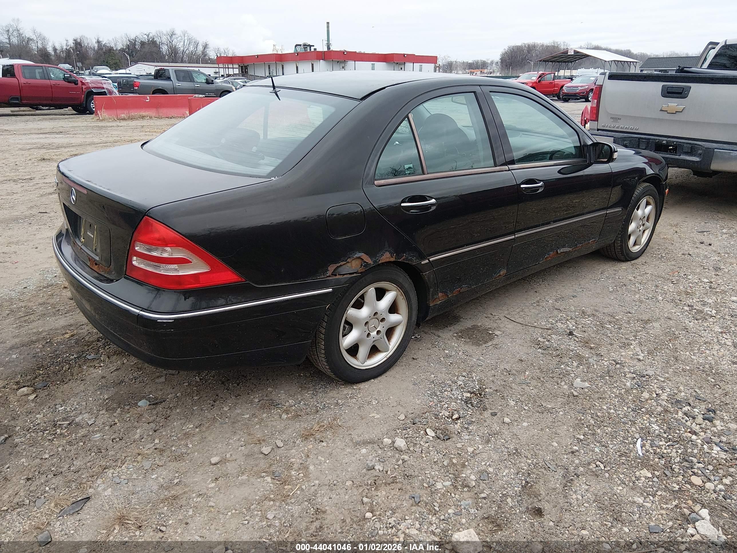 MERCEDES-BENZ C image 4