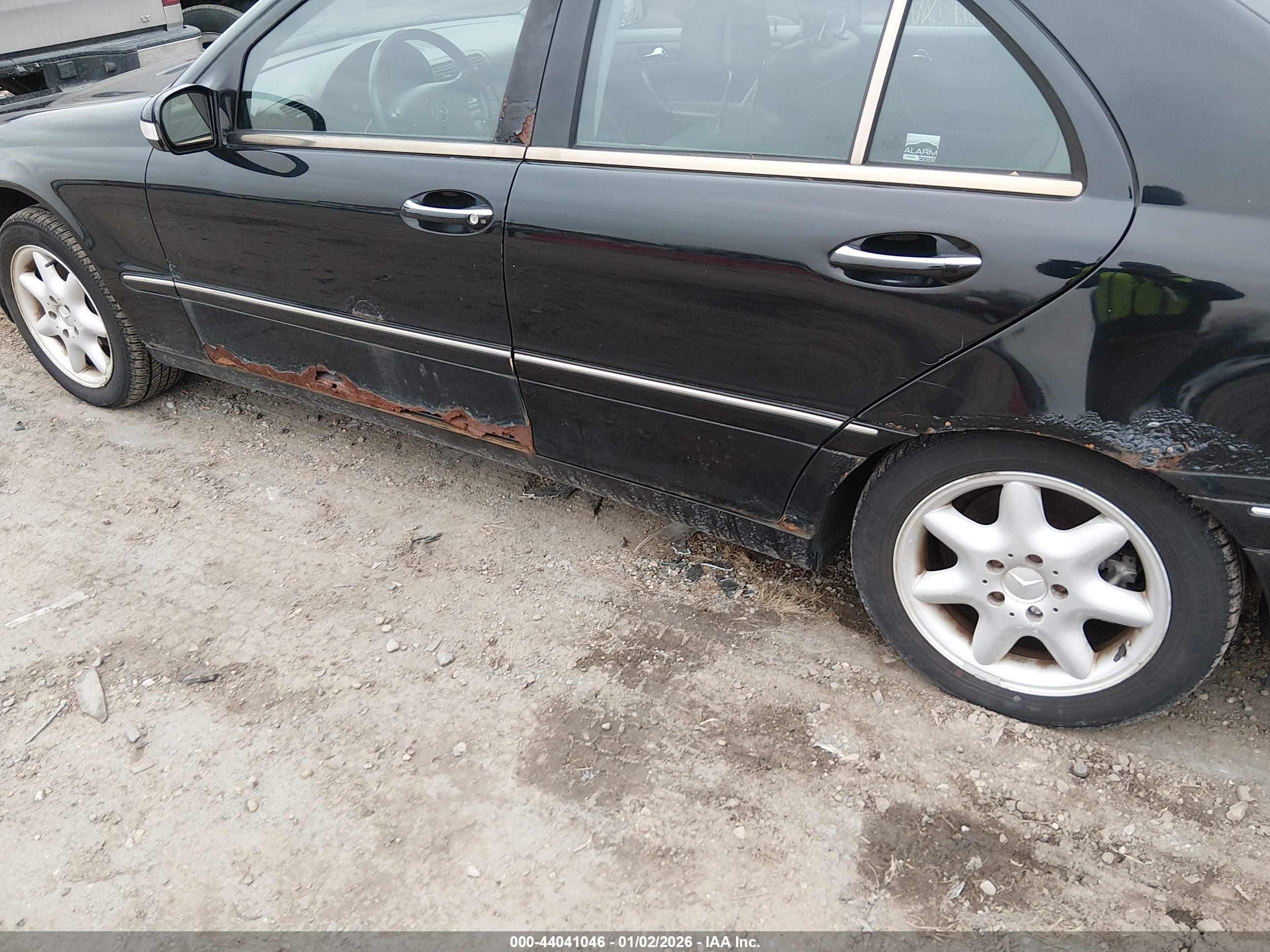 MERCEDES-BENZ C image 6
