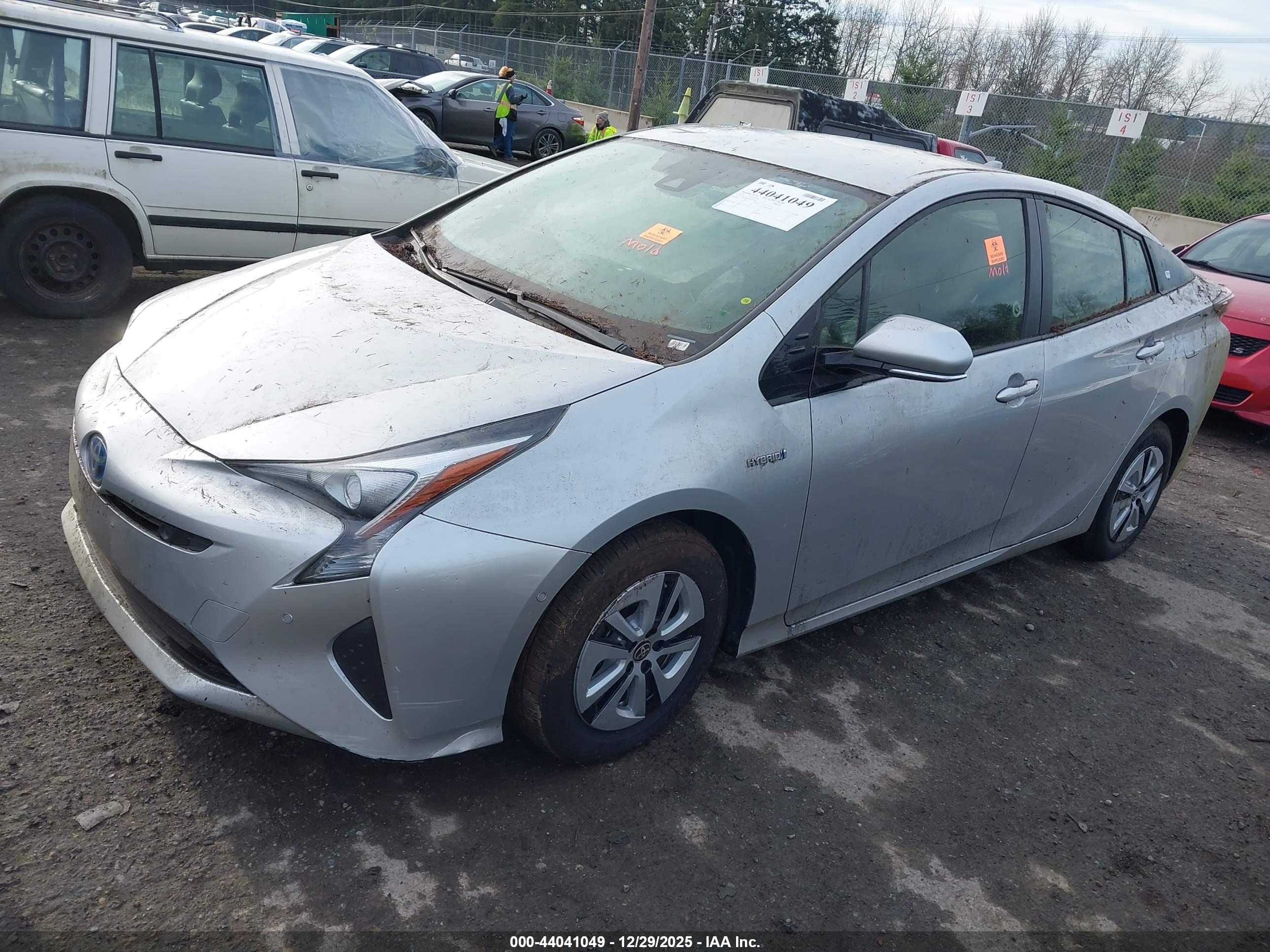 TOYOTA PRIUS image 2