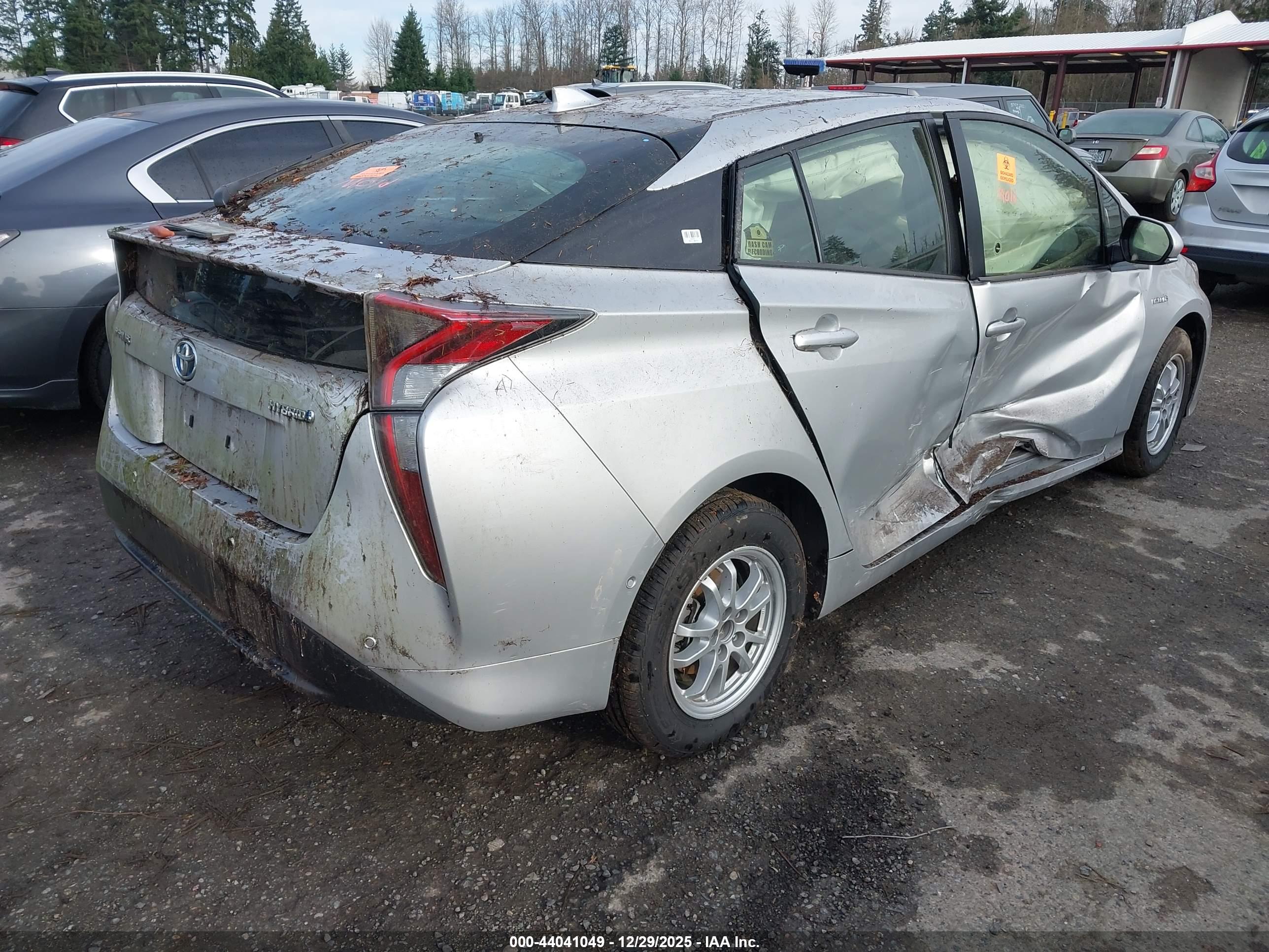 TOYOTA PRIUS image 4