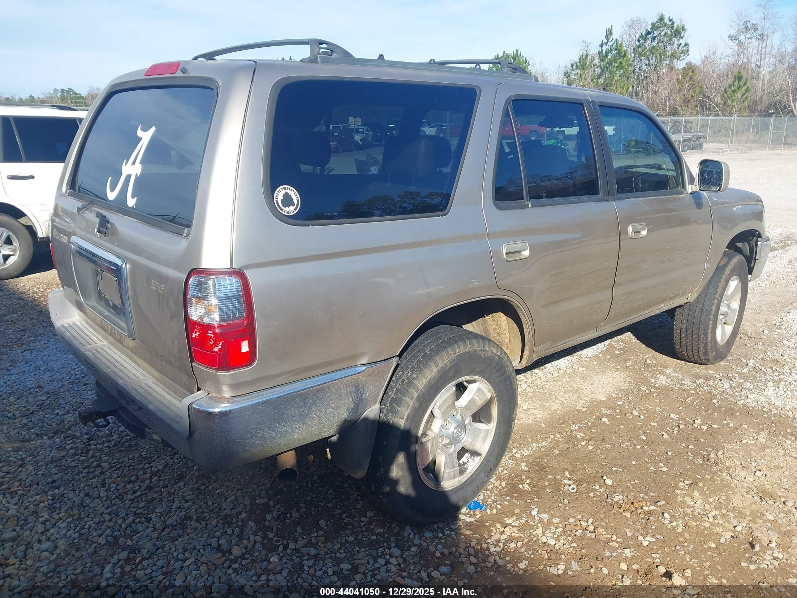 TOYOTA 4RUNNER image 4