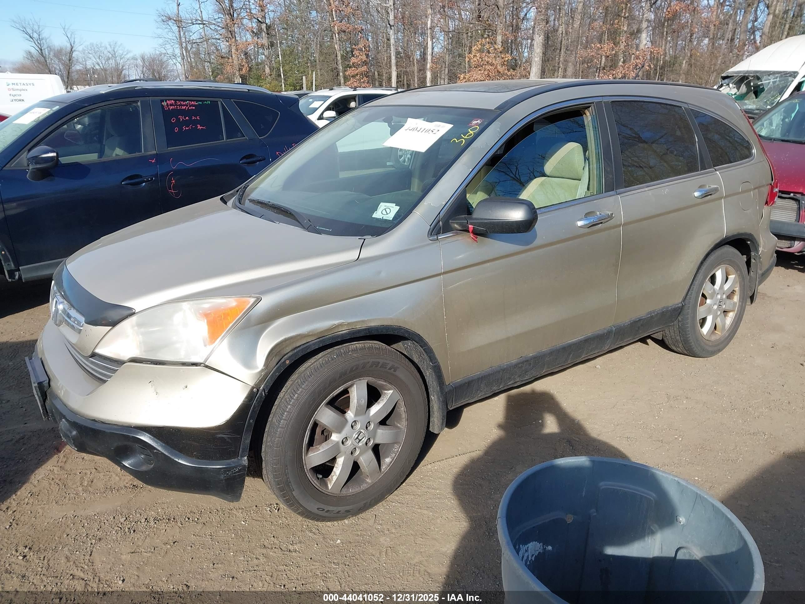 HONDA CR-V image 2