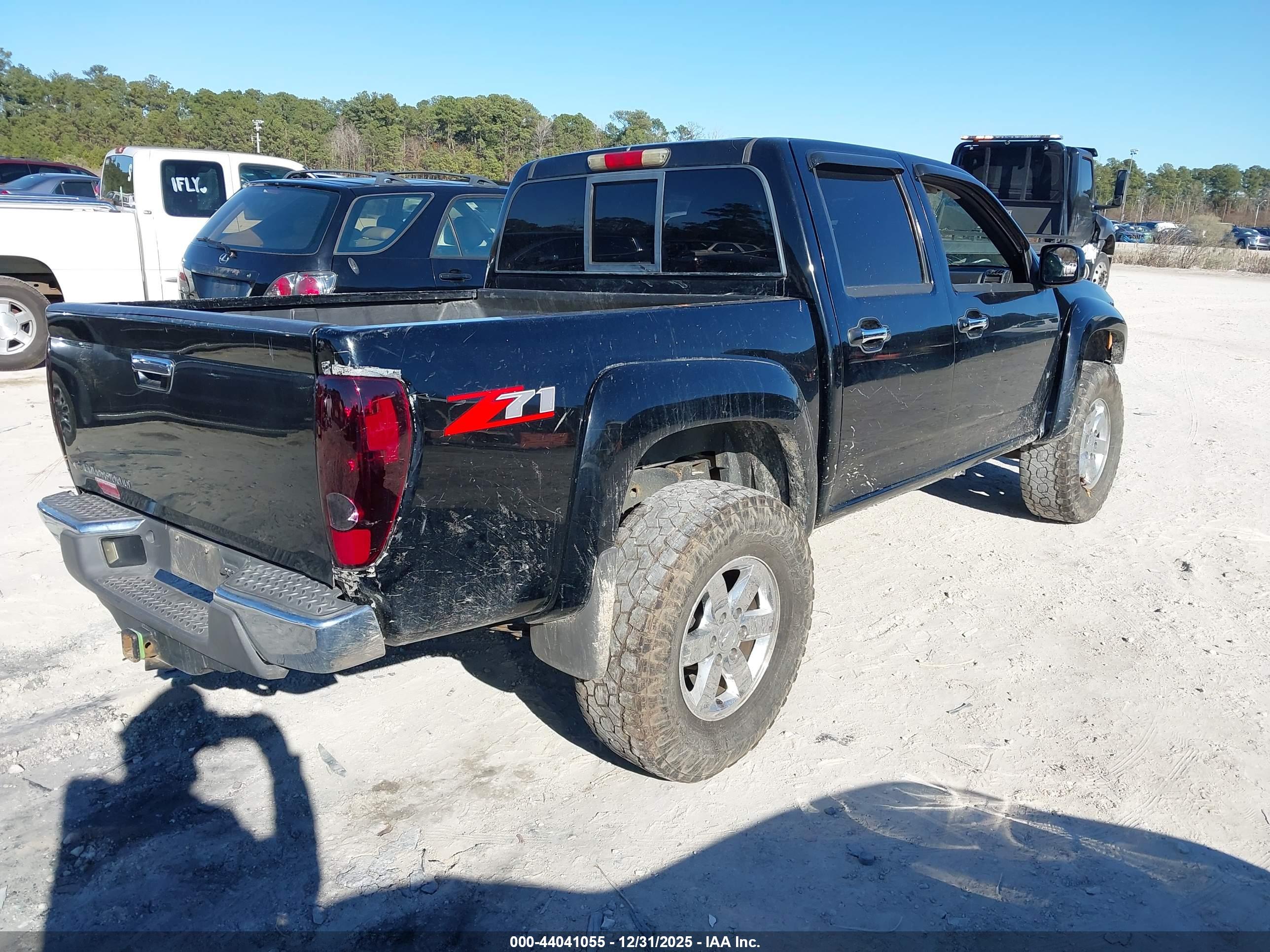 CHEVROLET COLORADO image 4