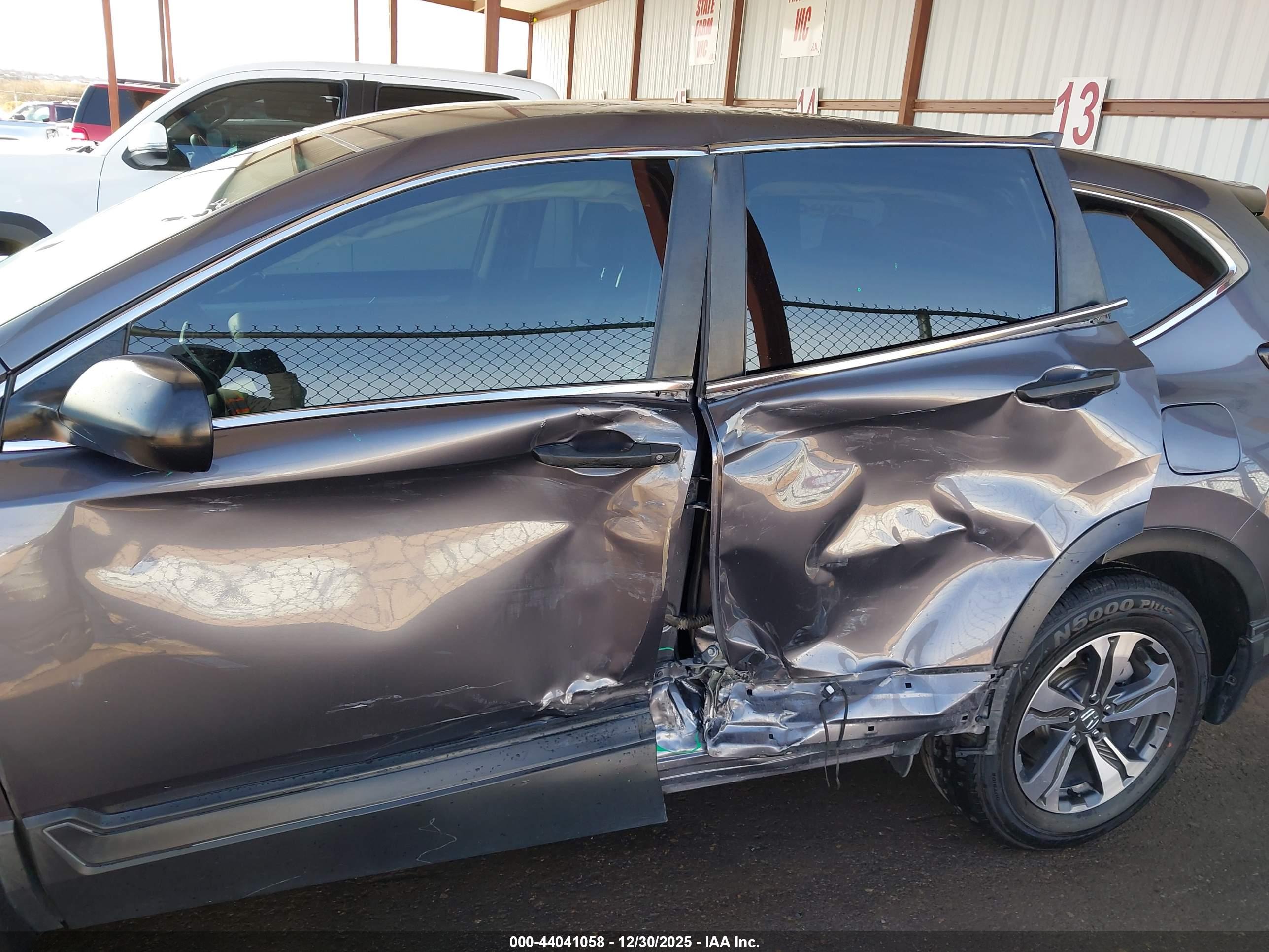 HONDA CR-V image 6