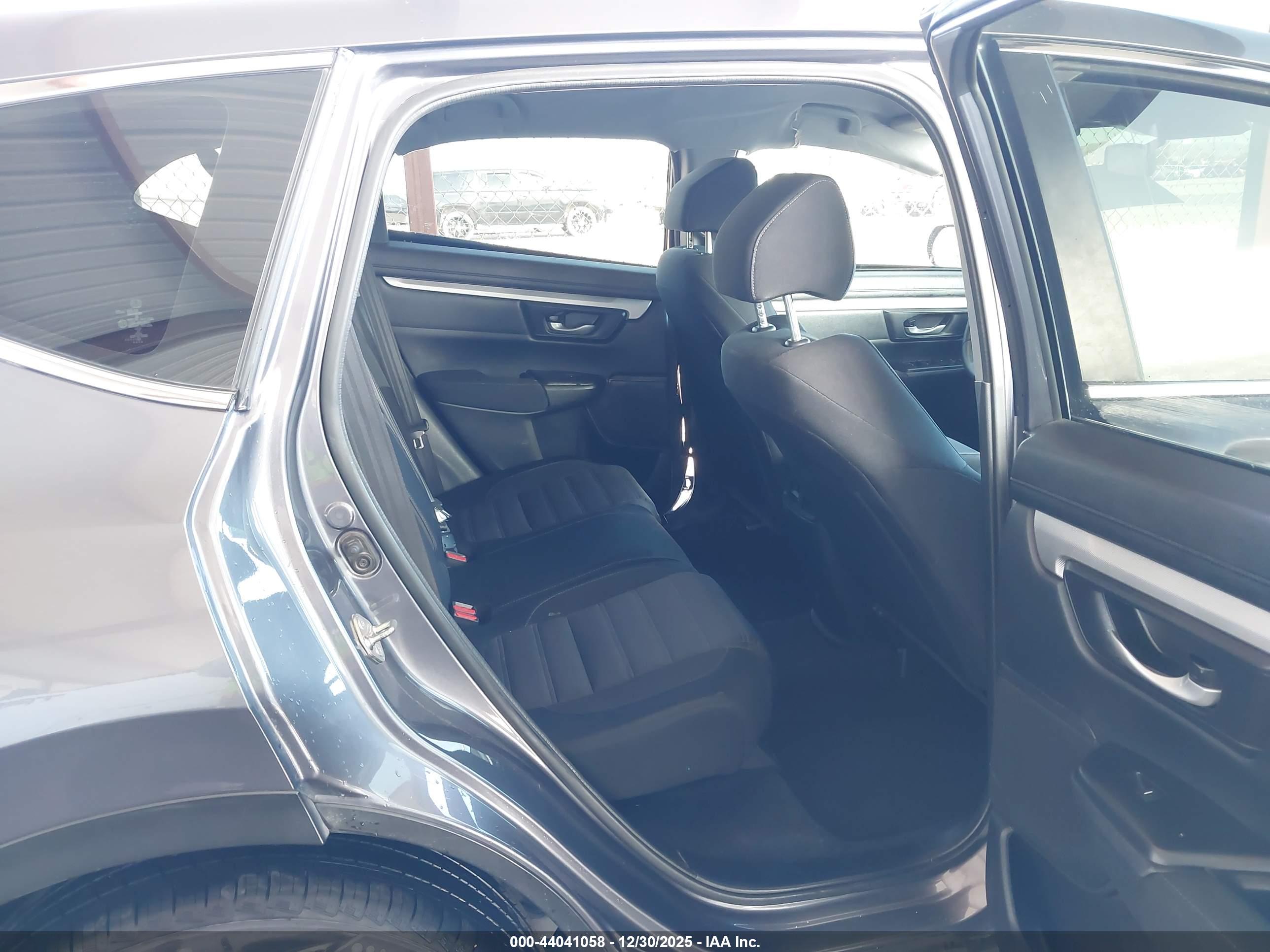 HONDA CR-V image 8