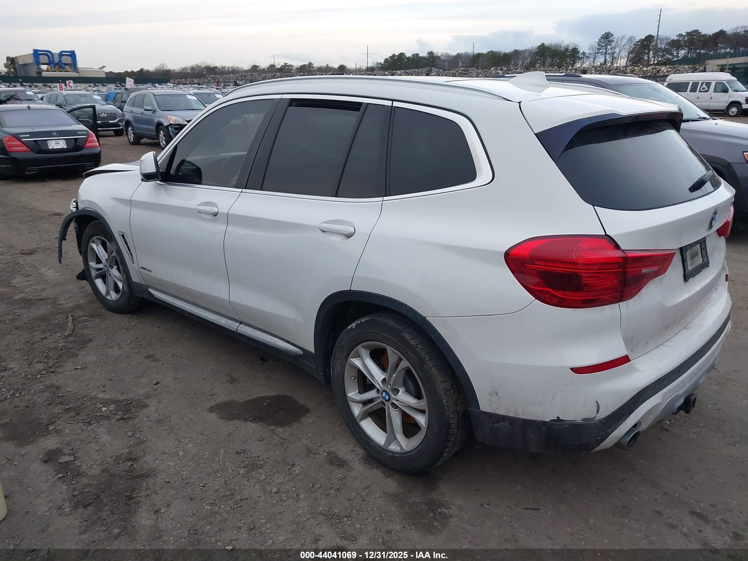 BMW X3 image 3