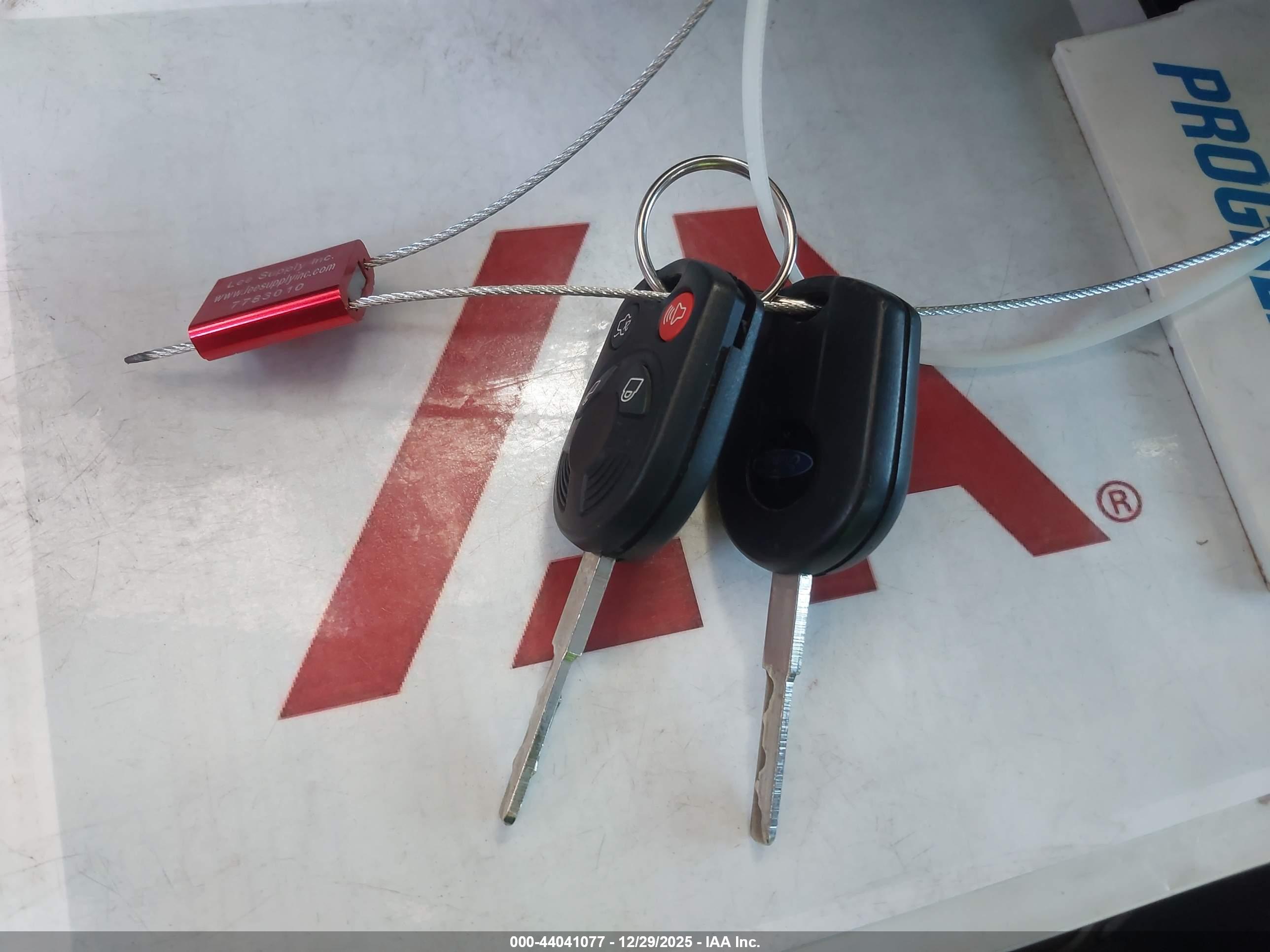 FORD FOCUS image 11