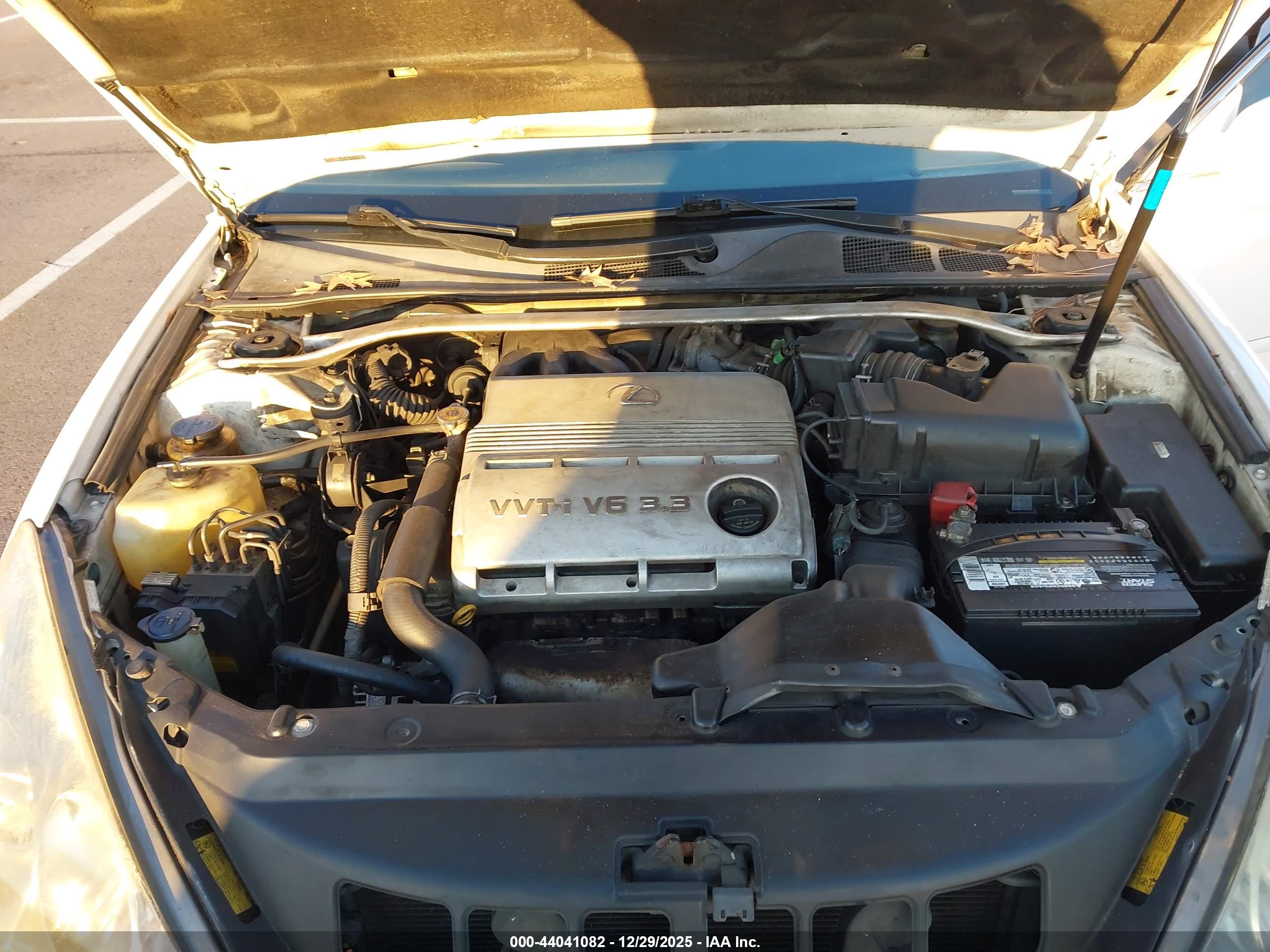 LEXUS ES image 10
