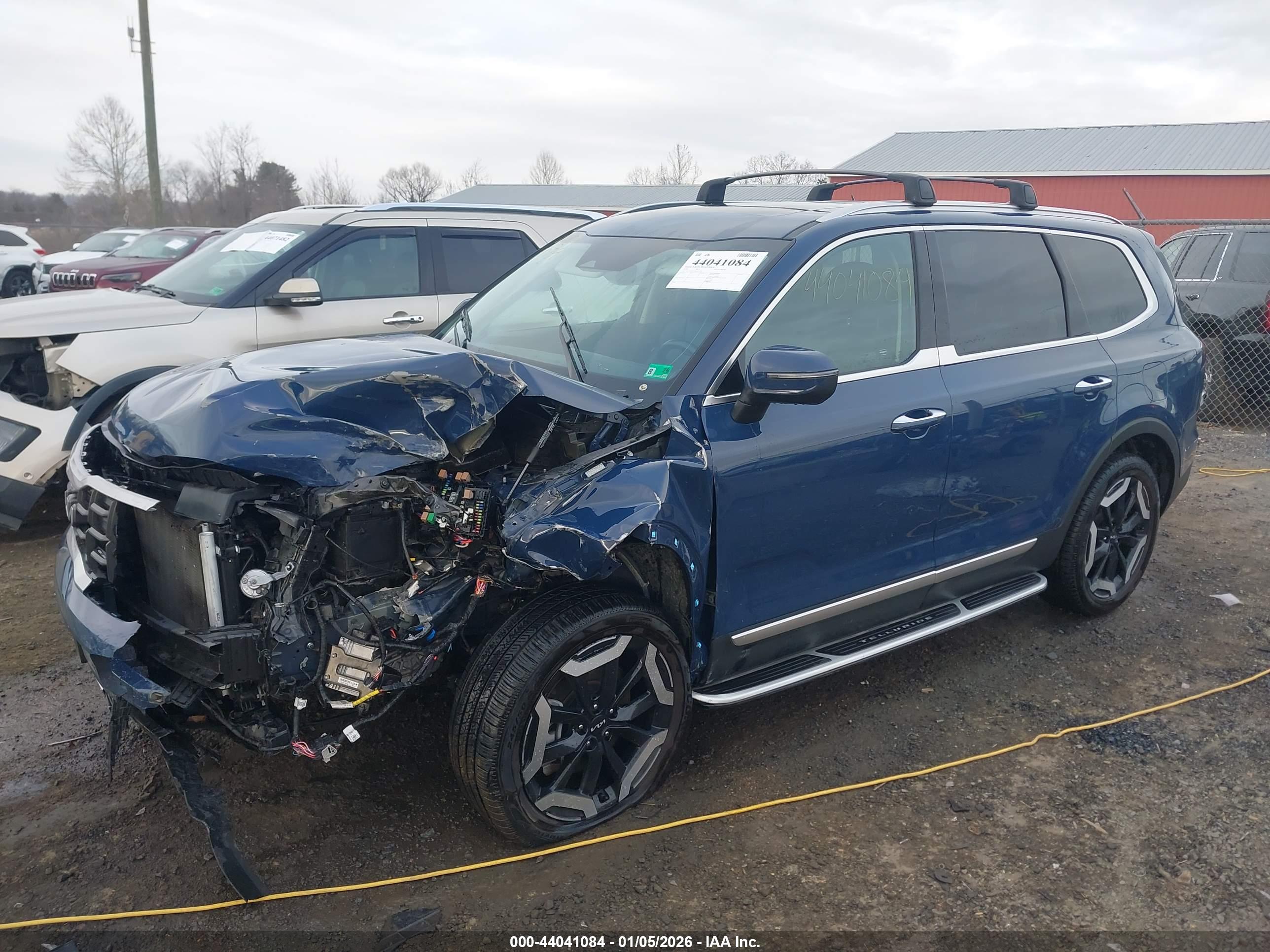 KIA TELLURIDE image 2