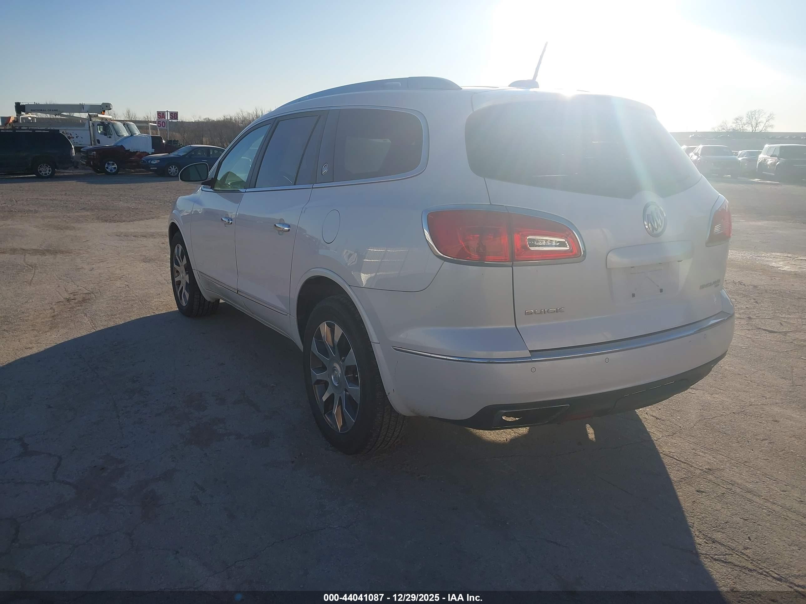 BUICK ENCLAVE image 3