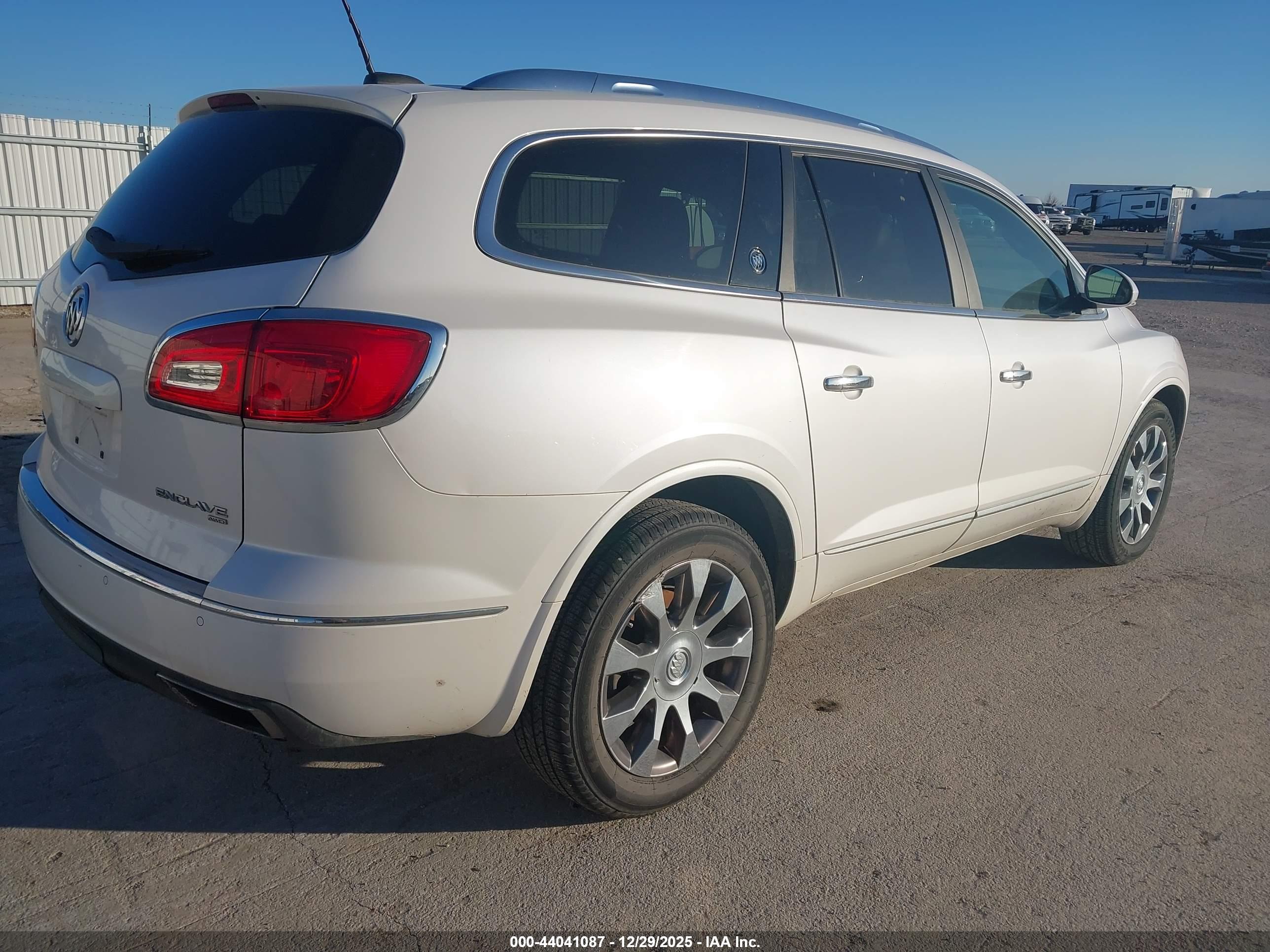 BUICK ENCLAVE image 4