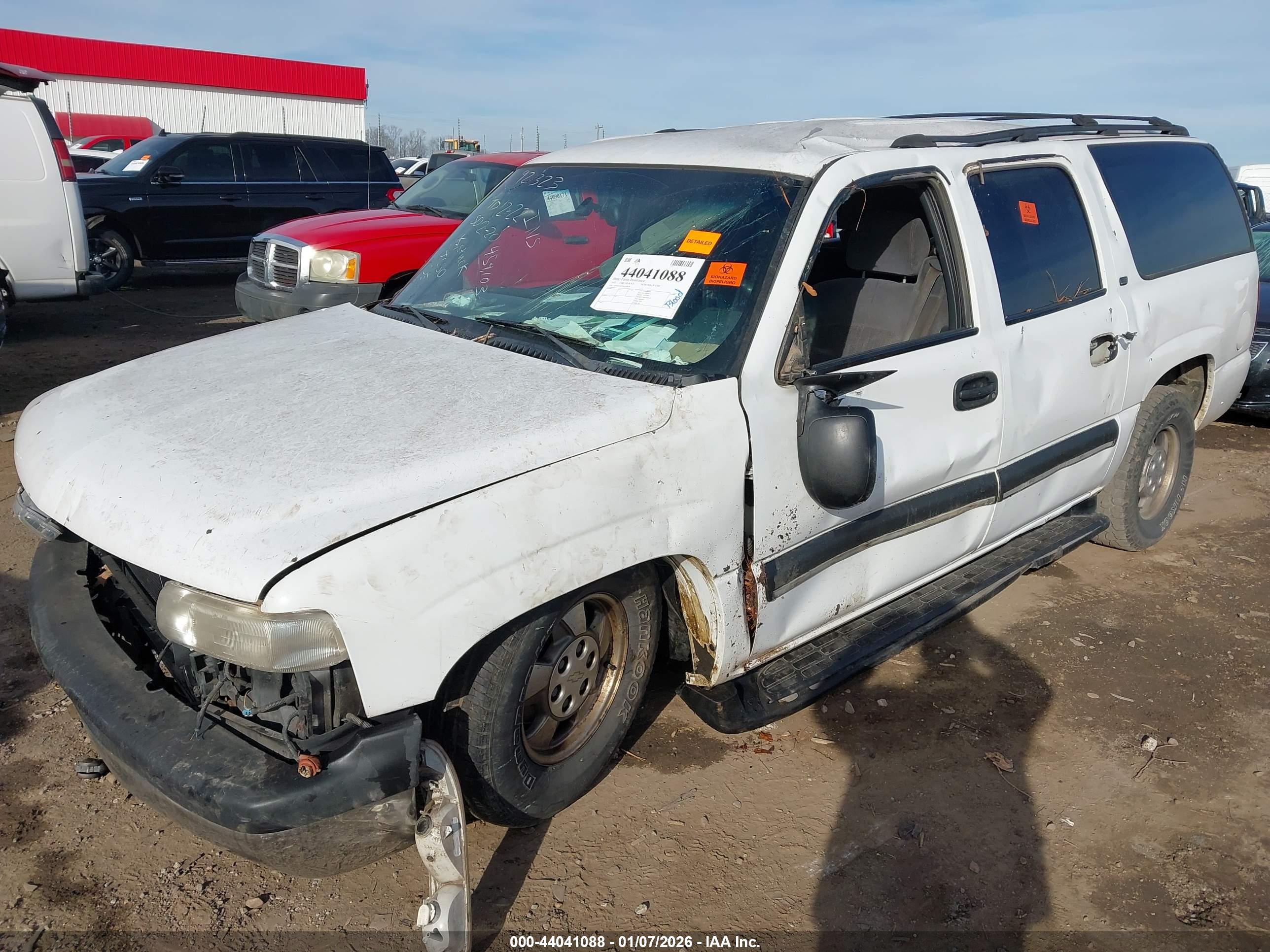 CHEVROLET SUBURBAN image 6