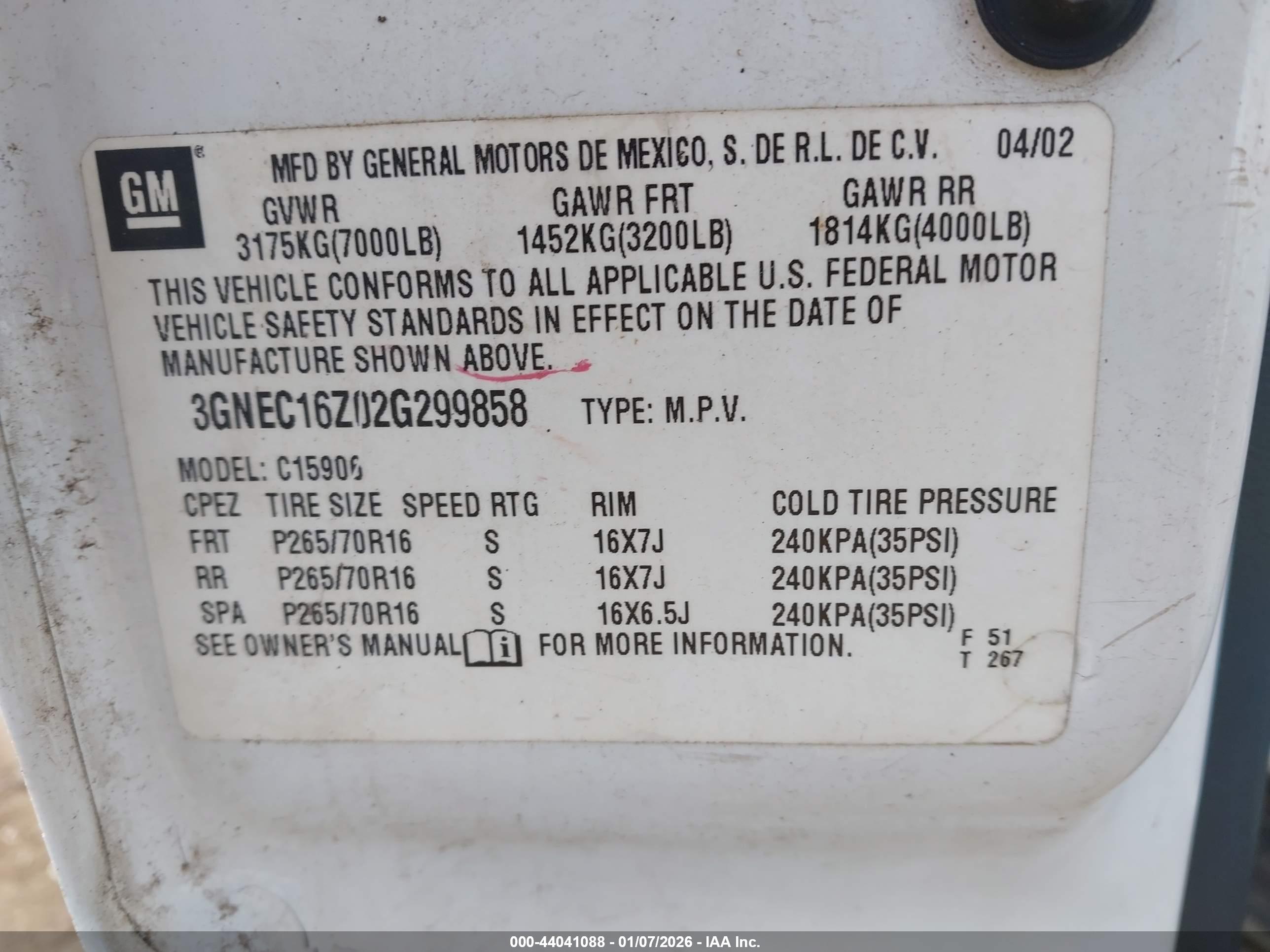 CHEVROLET SUBURBAN image 9