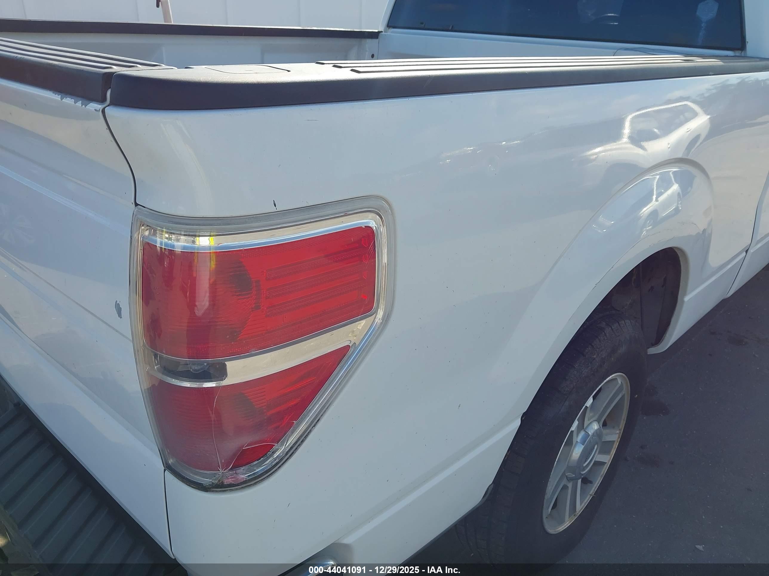 FORD F-150 image 6
