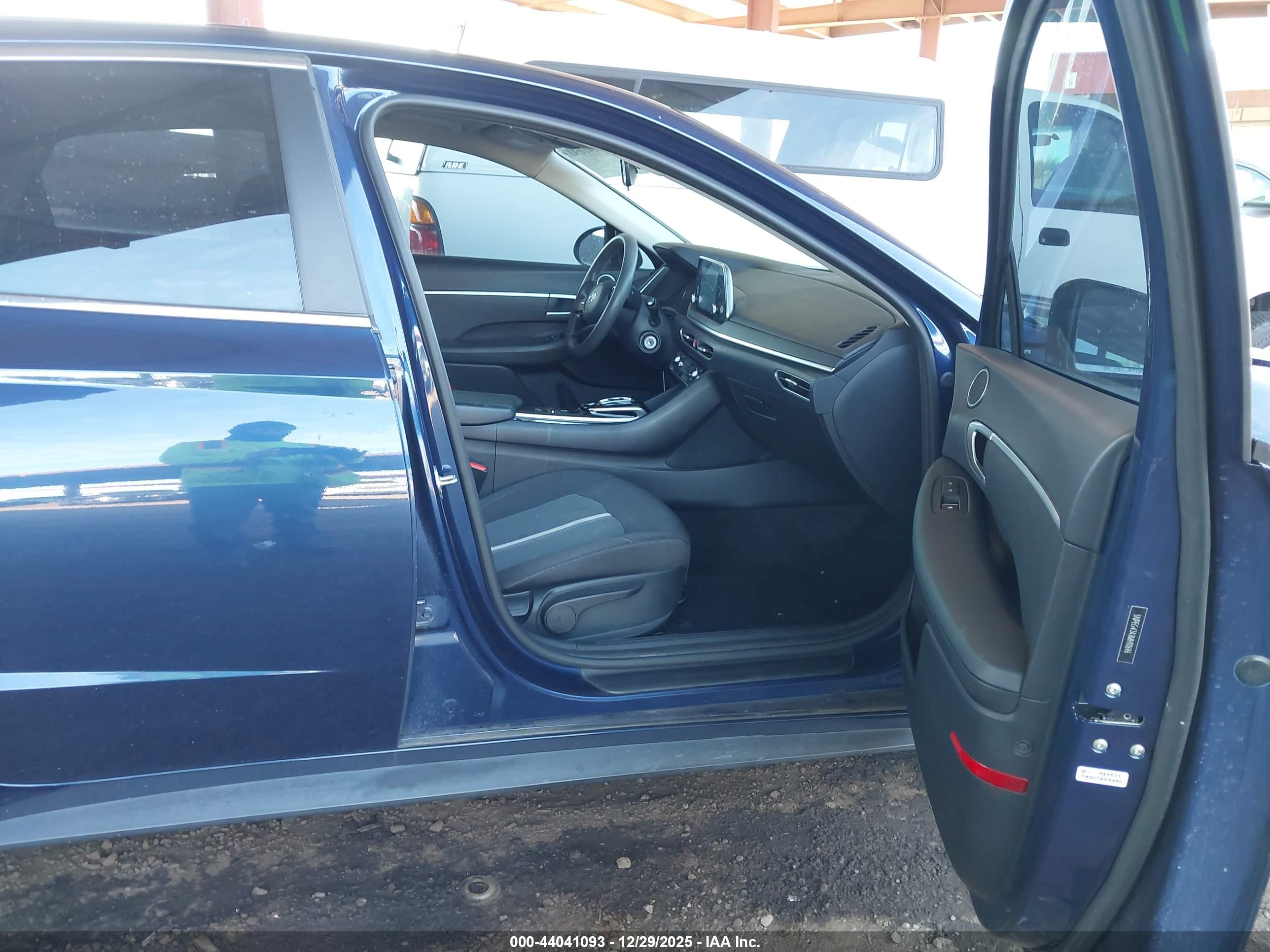 HYUNDAI SONATA image 5