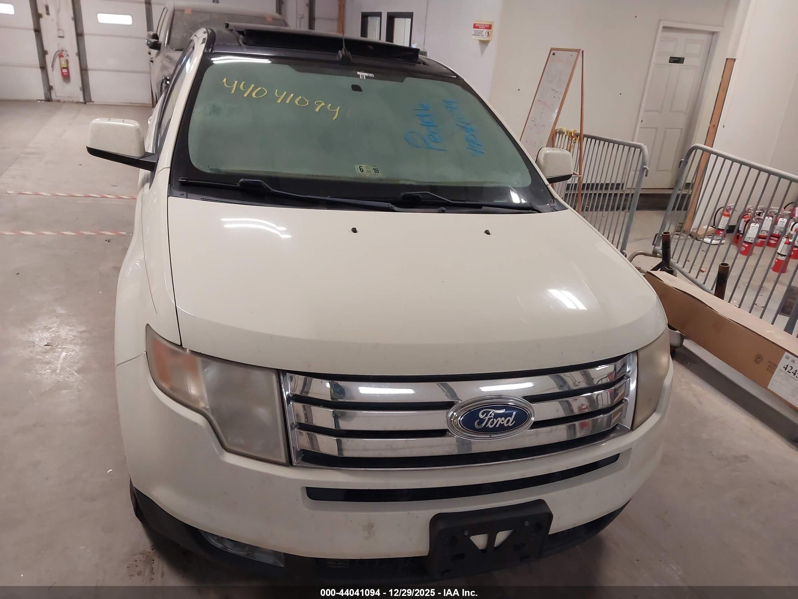 FORD EDGE image 6