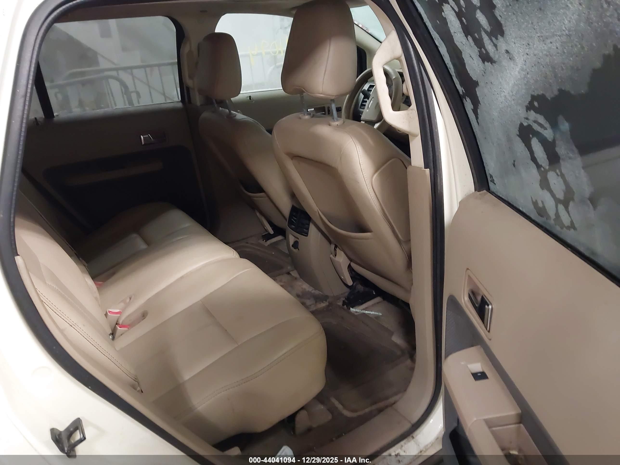 FORD EDGE image 8
