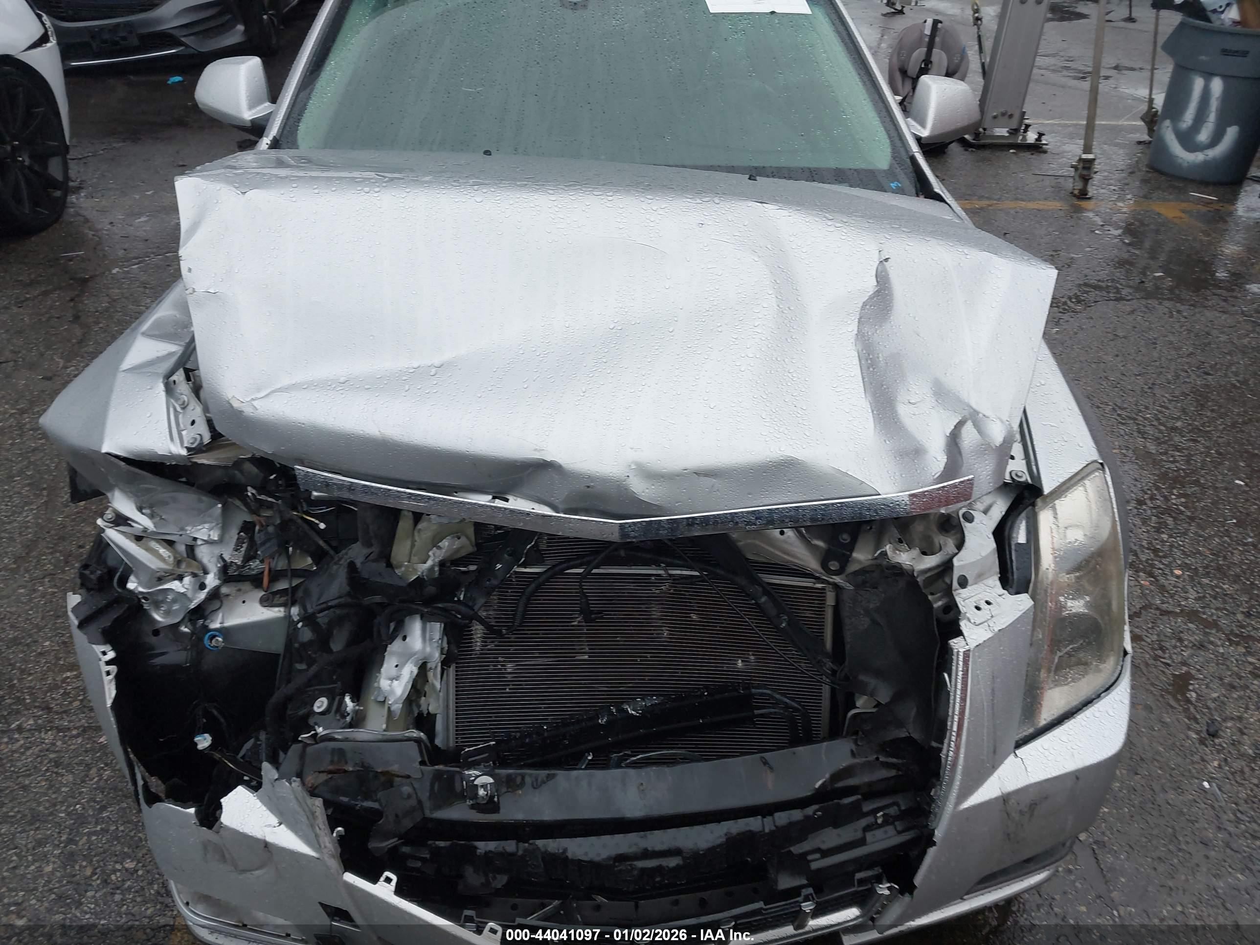 CADILLAC CTS image 10