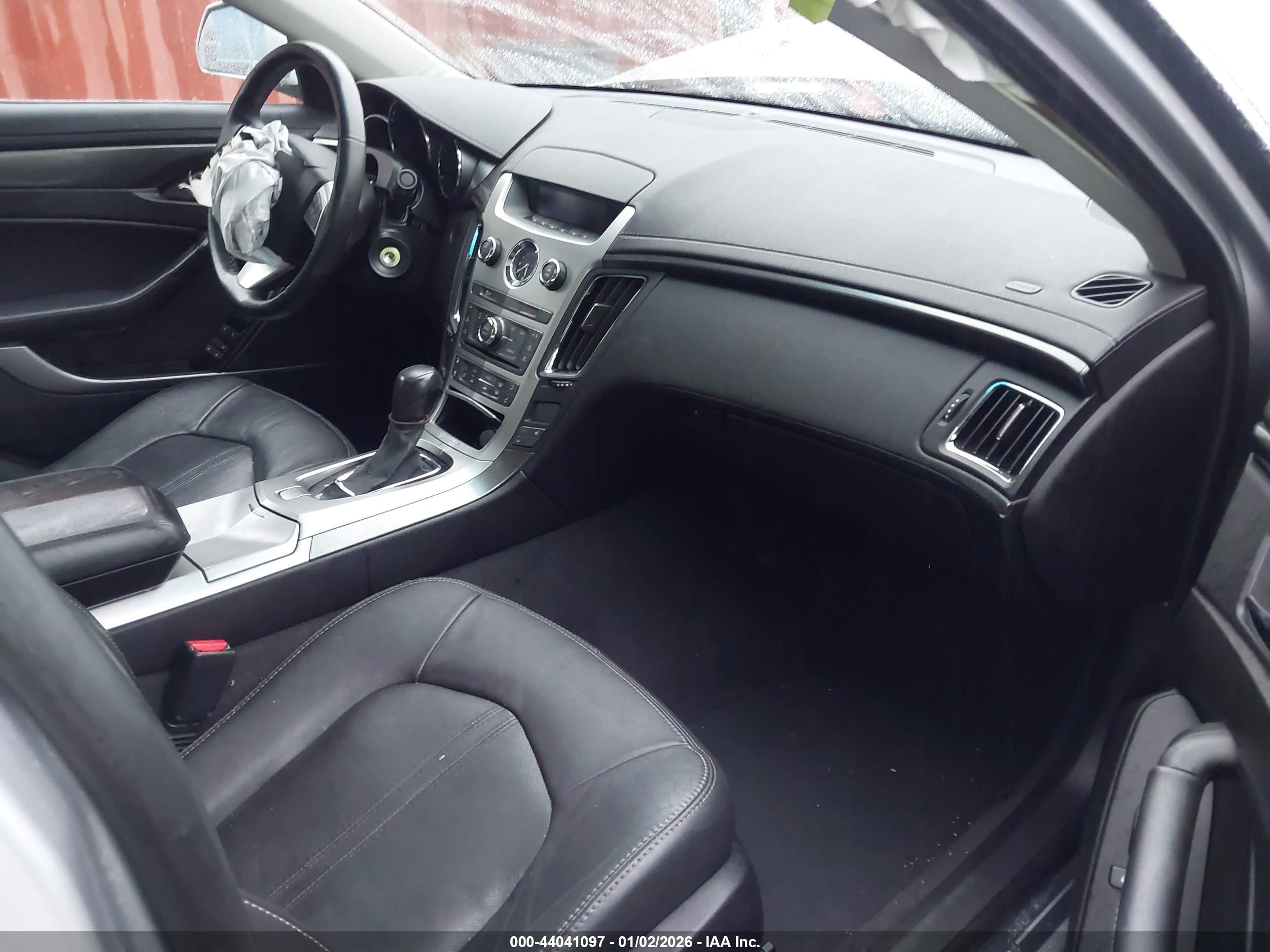 CADILLAC CTS image 5