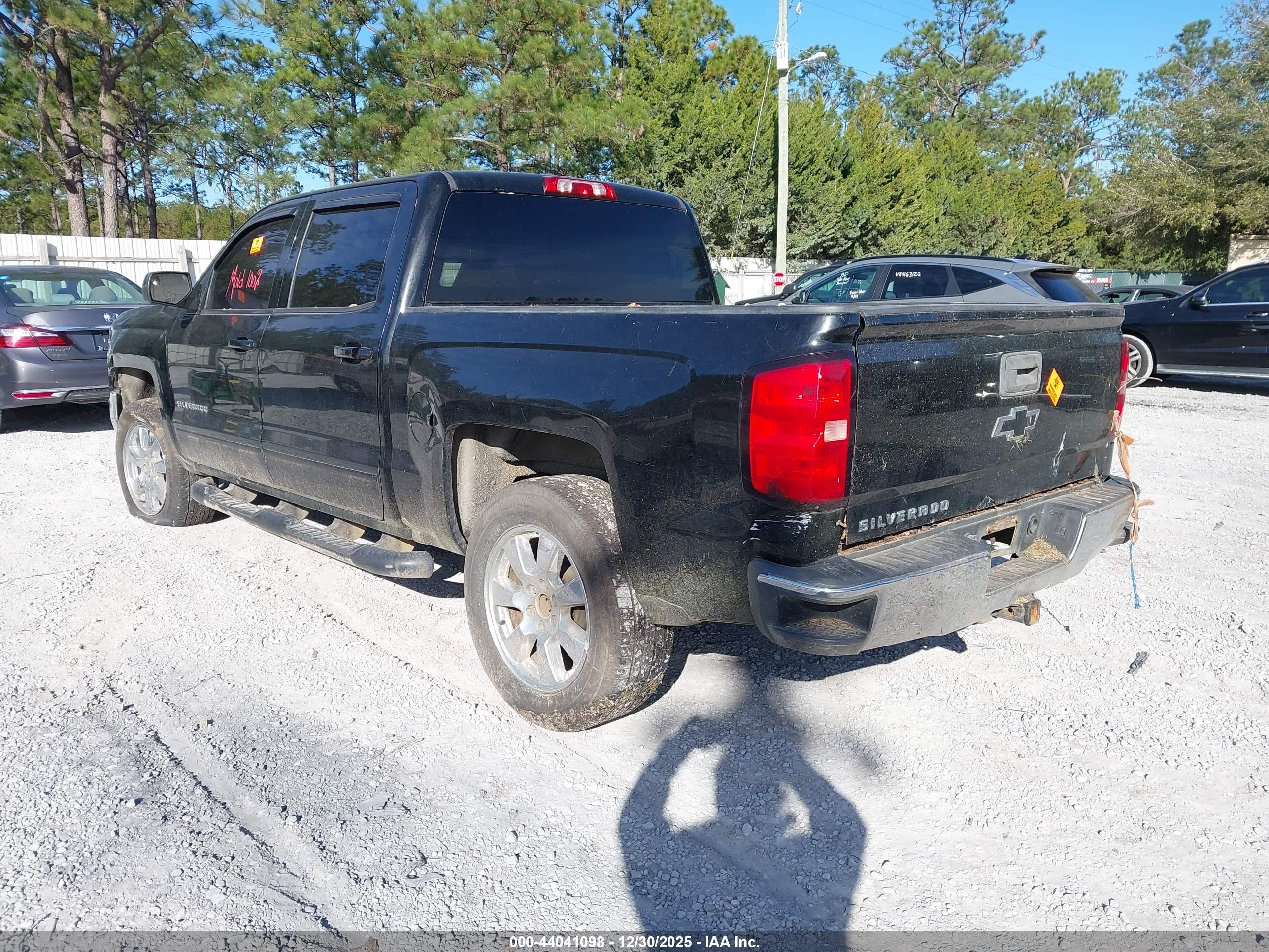 CHEVROLET SILVERADO image 3
