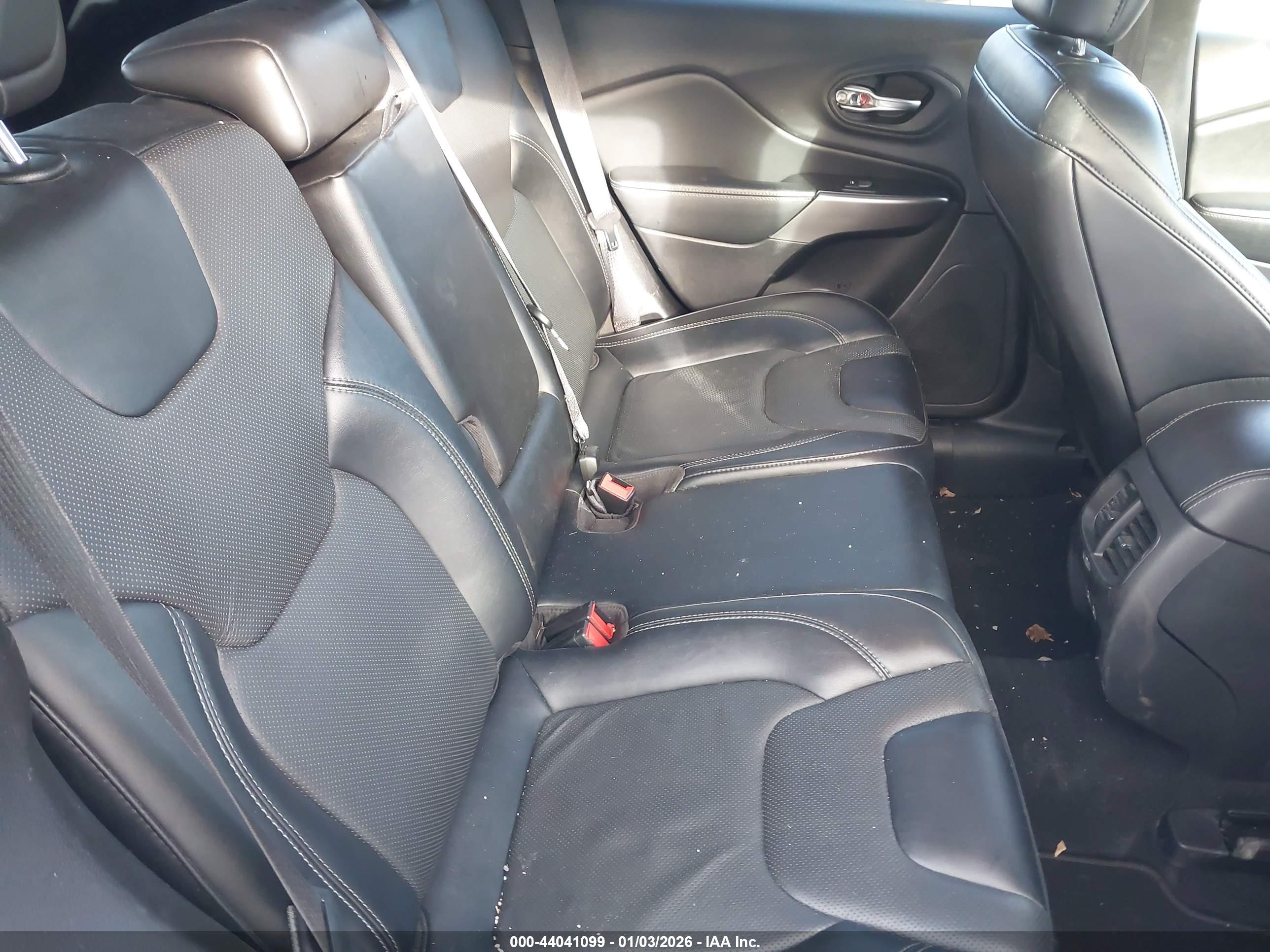 JEEP CHEROKEE image 8