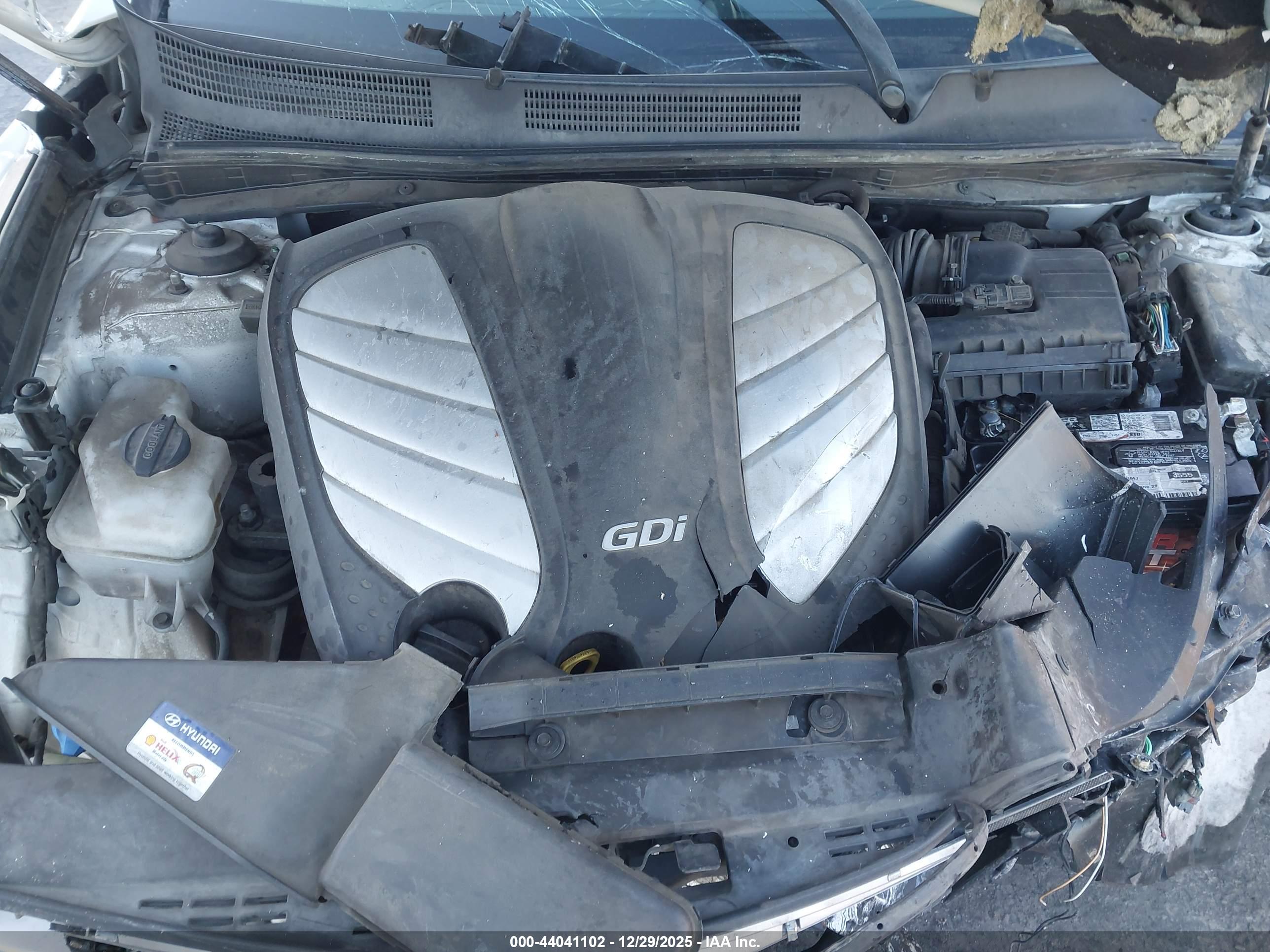 HYUNDAI AZERA image 10