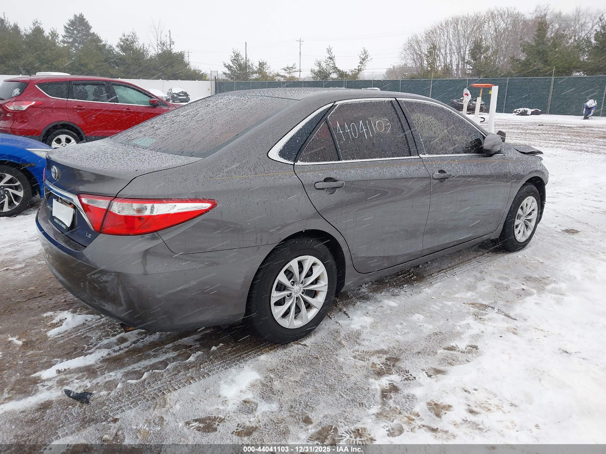 TOYOTA CAMRY image 4
