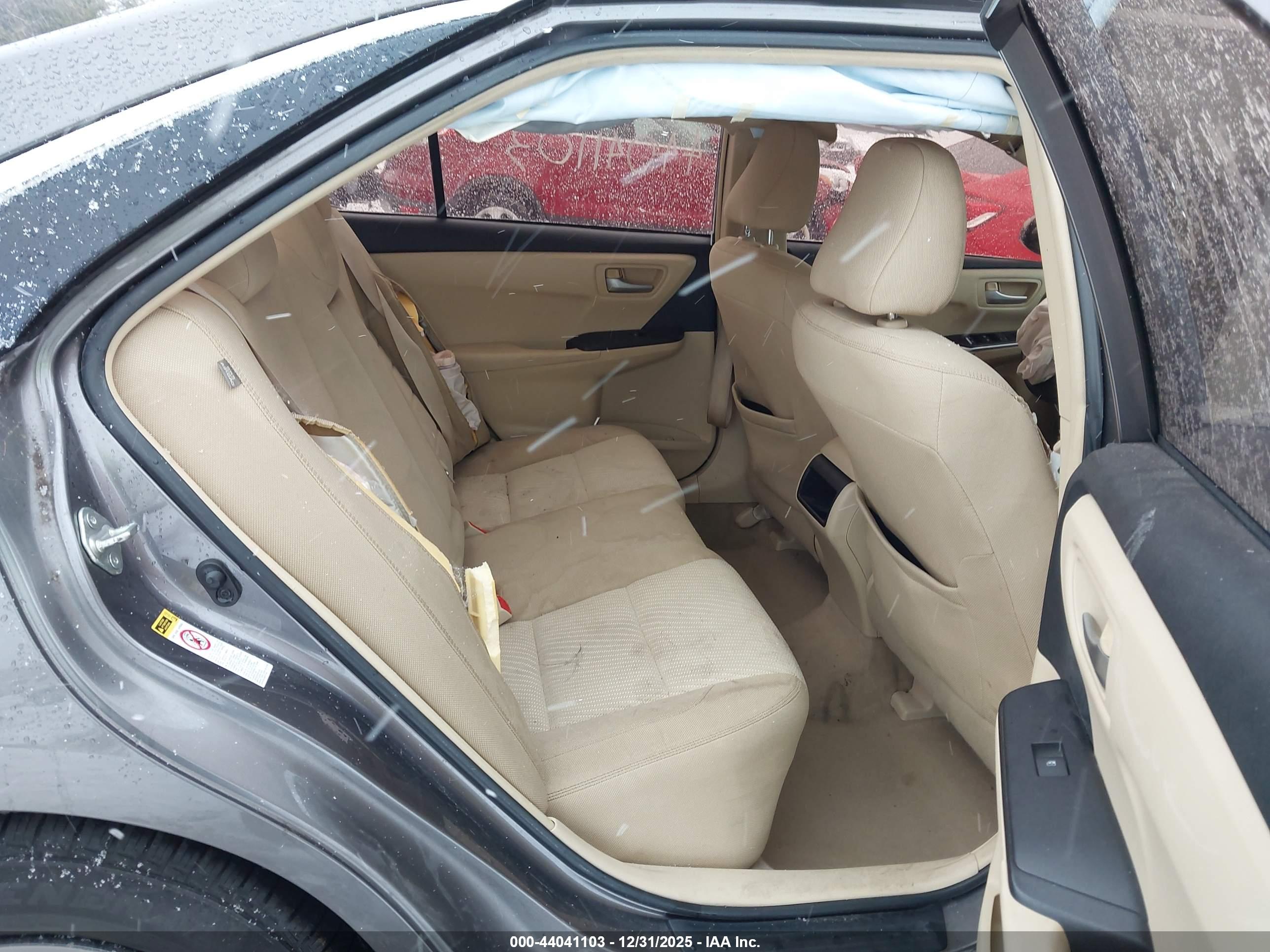TOYOTA CAMRY image 8