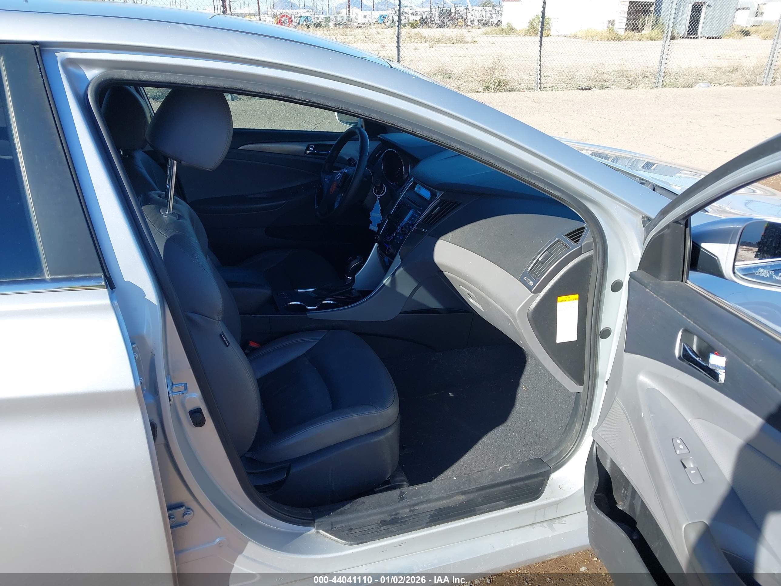 HYUNDAI SONATA image 5
