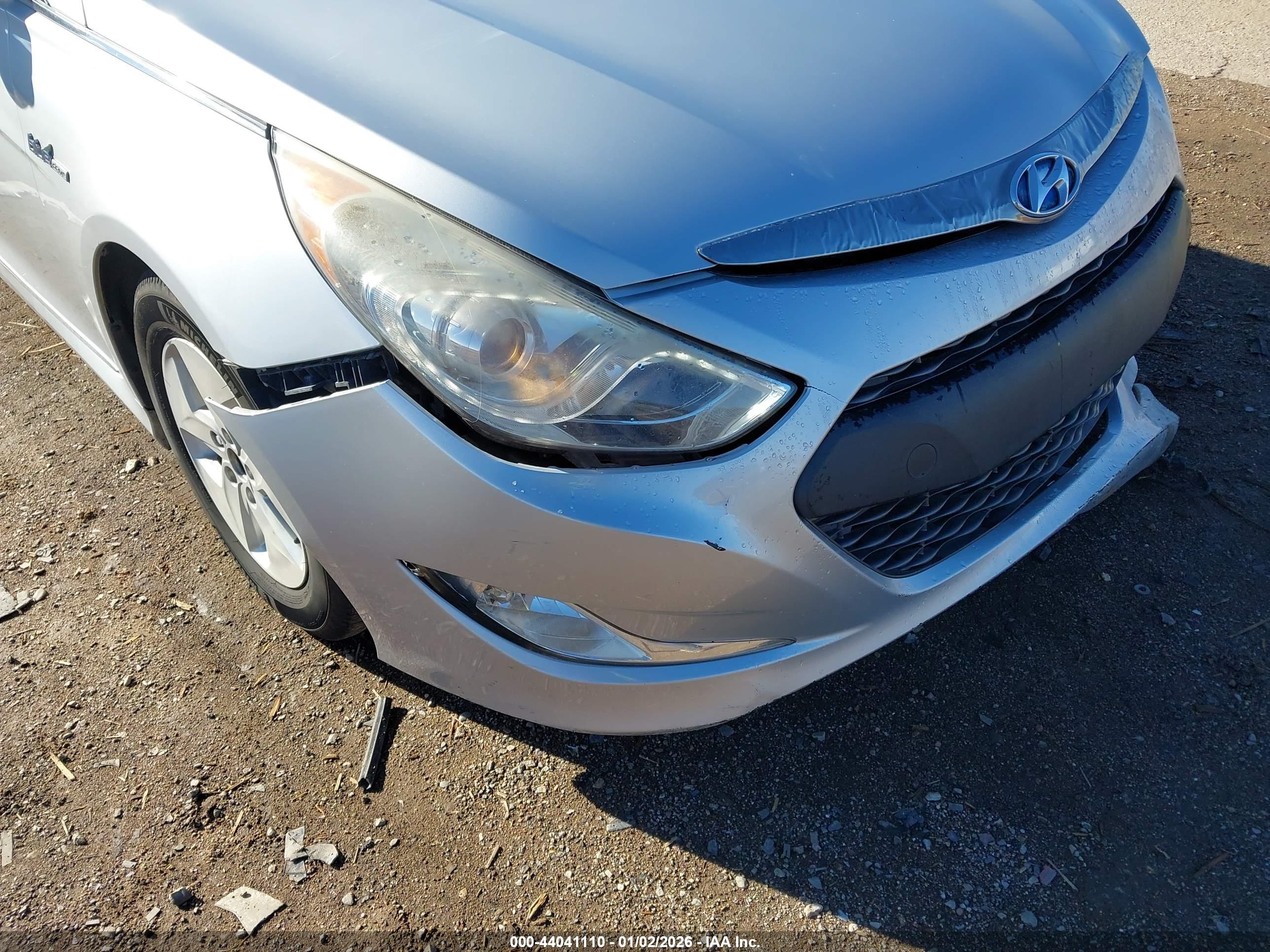 HYUNDAI SONATA image 6