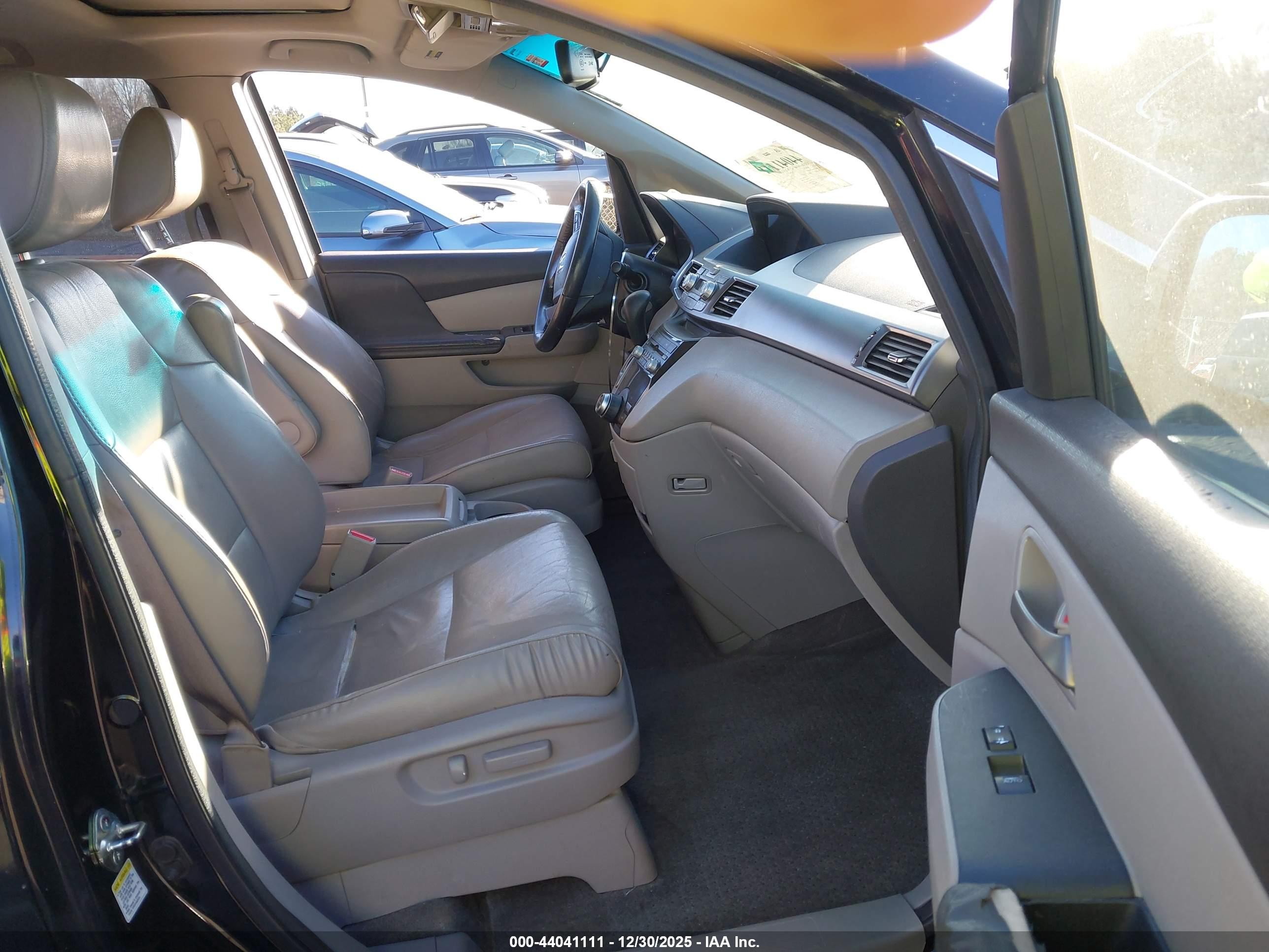 HONDA ODYSSEY image 5