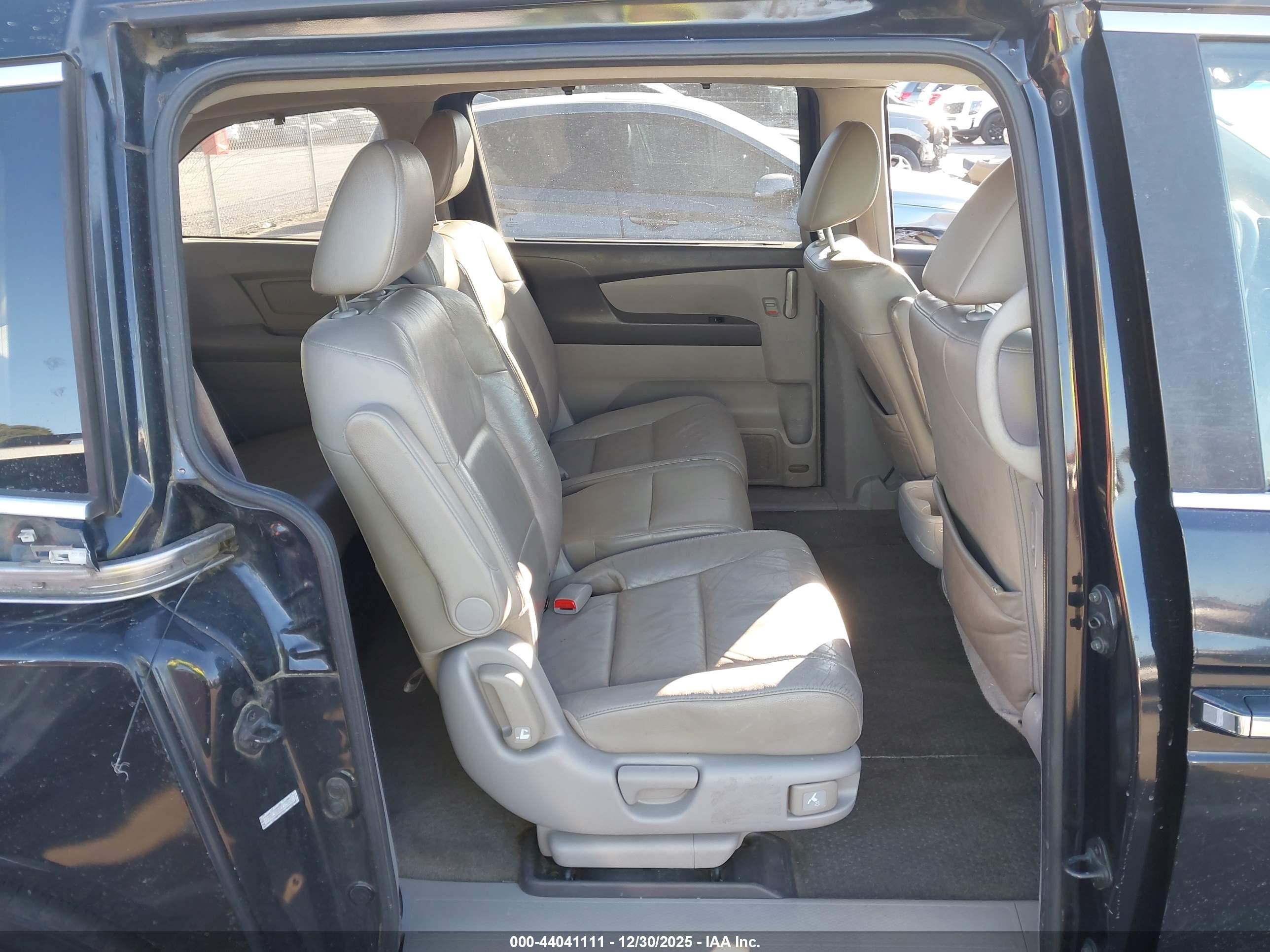 HONDA ODYSSEY image 8