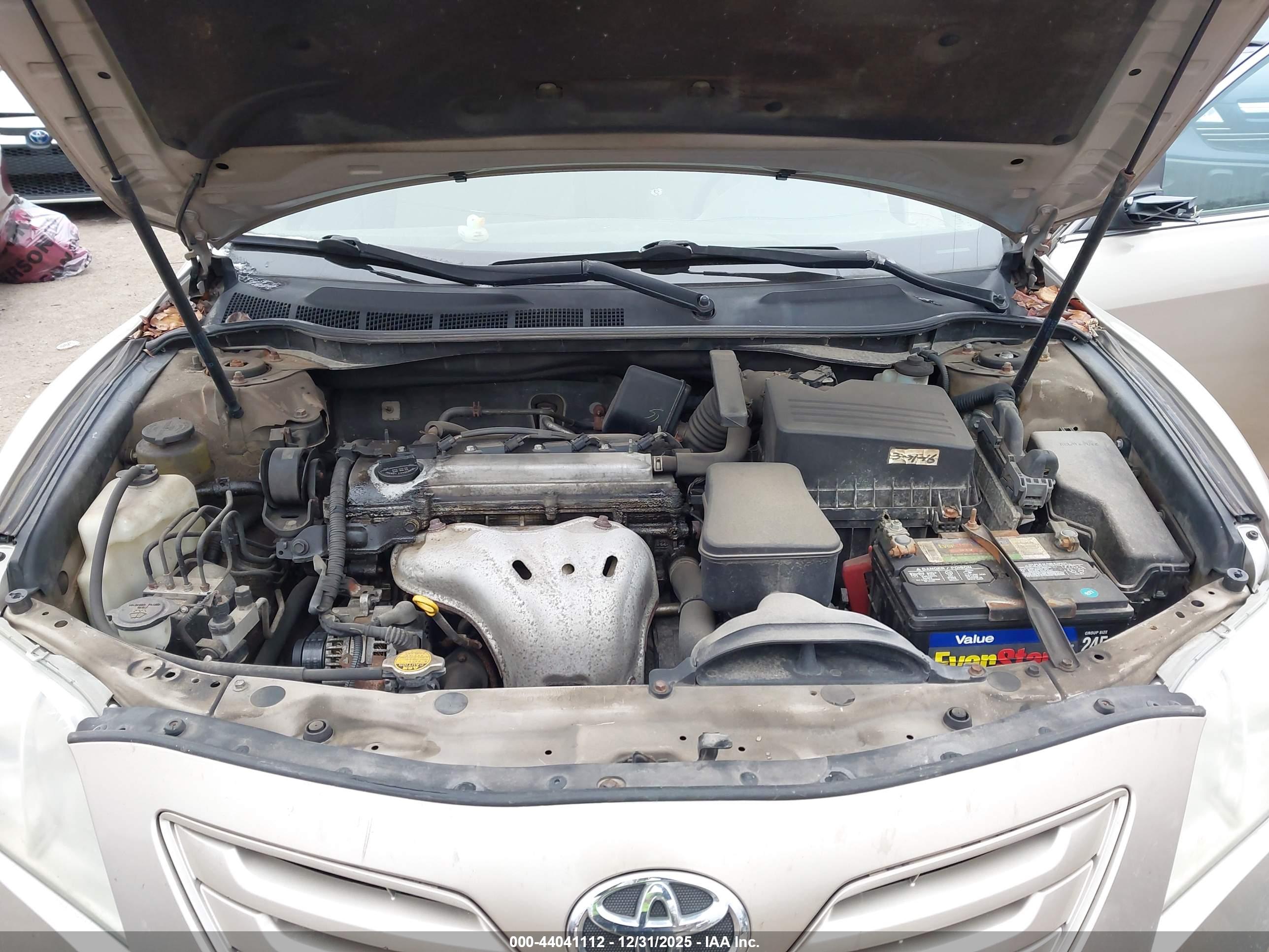 TOYOTA CAMRY image 10