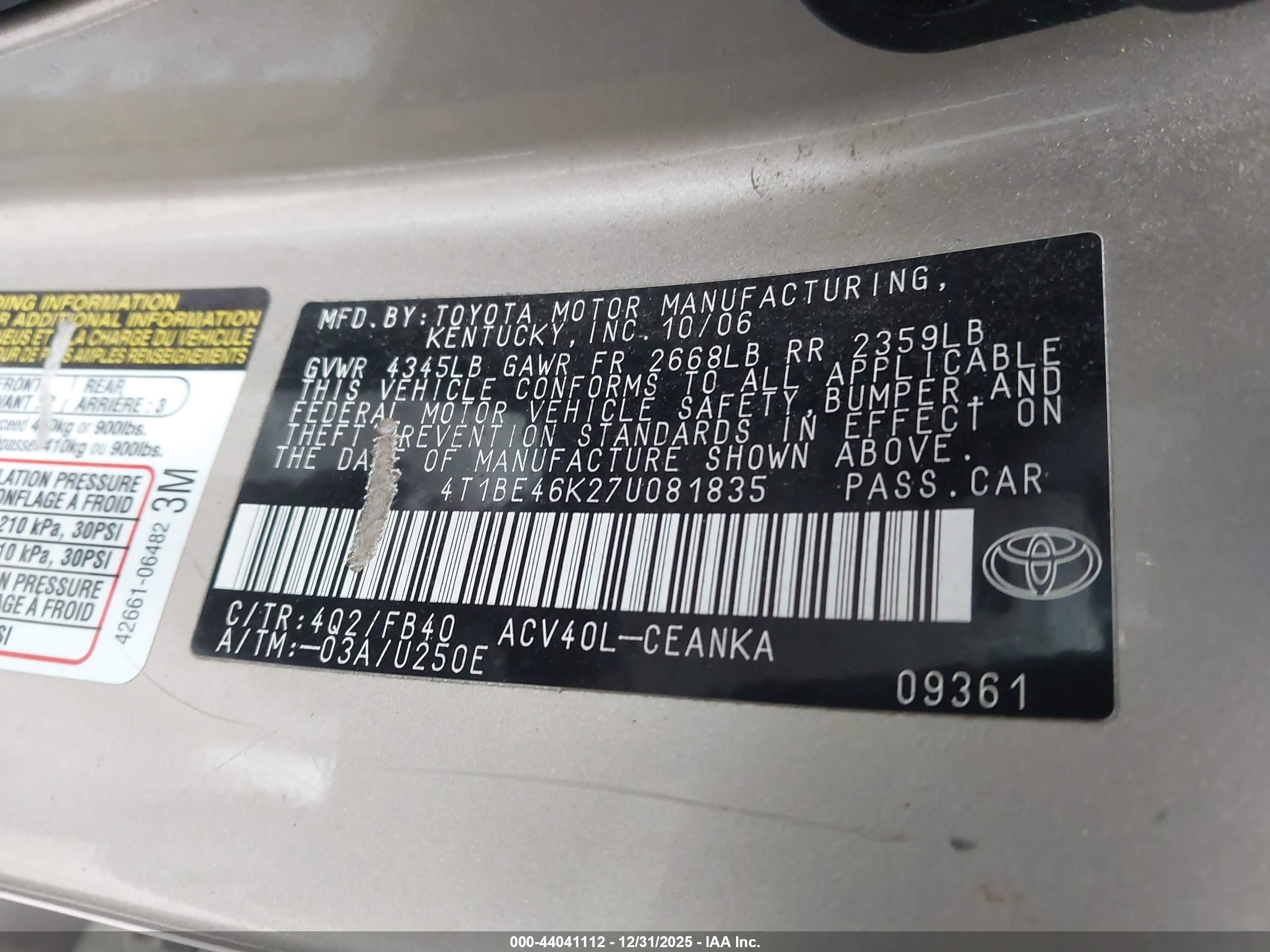 TOYOTA CAMRY image 9