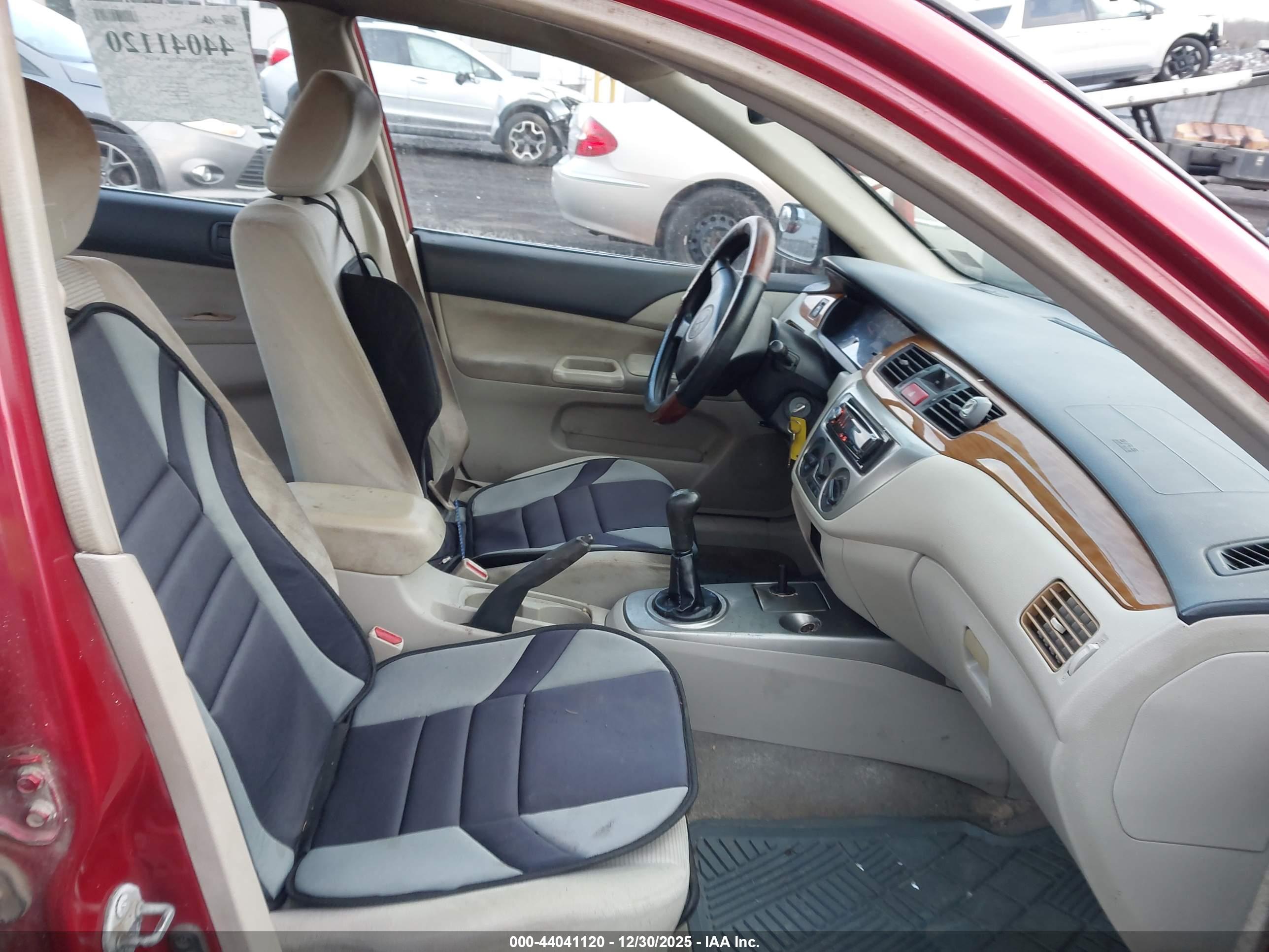 MITSUBISHI LANCER image 5