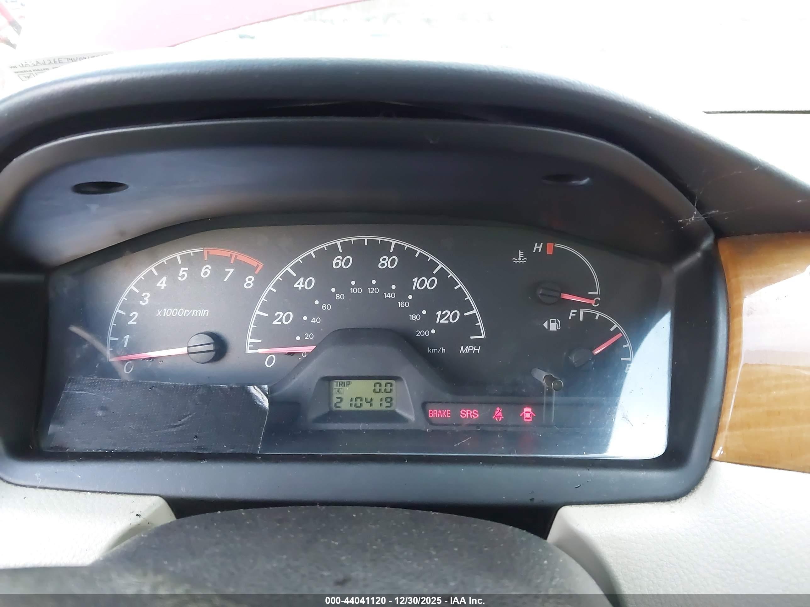 MITSUBISHI LANCER image 7