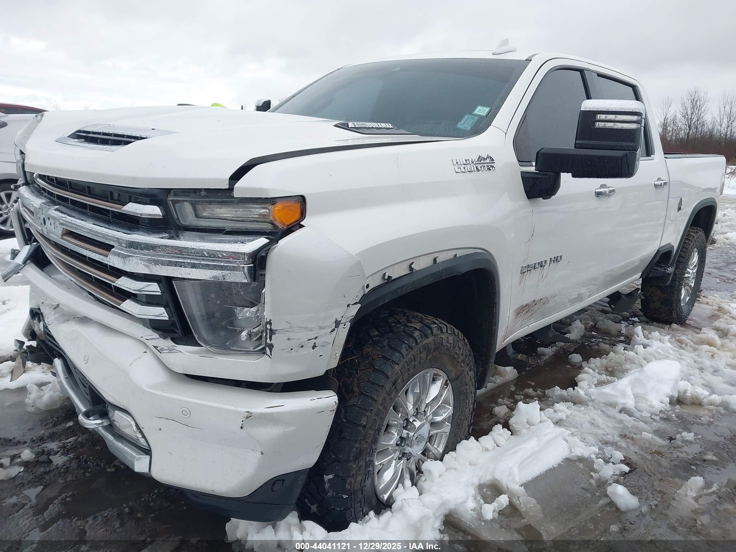CHEVROLET SILVERADO image 2