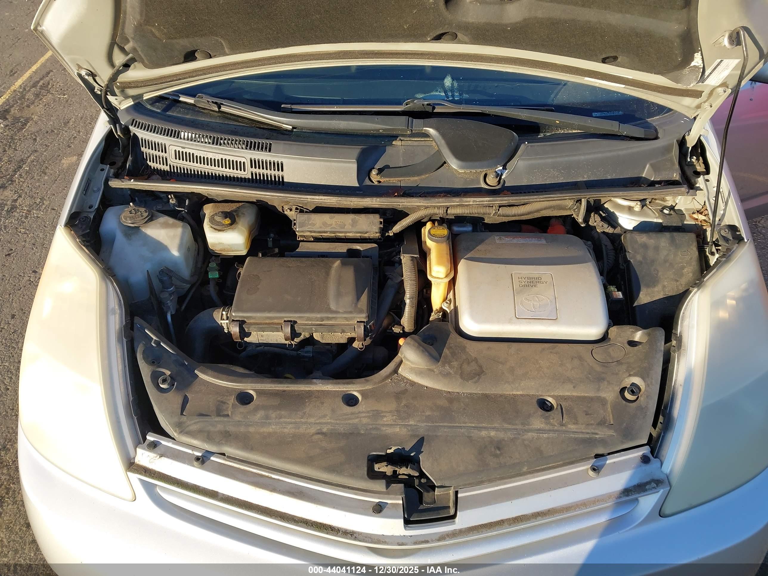 TOYOTA PRIUS image 10