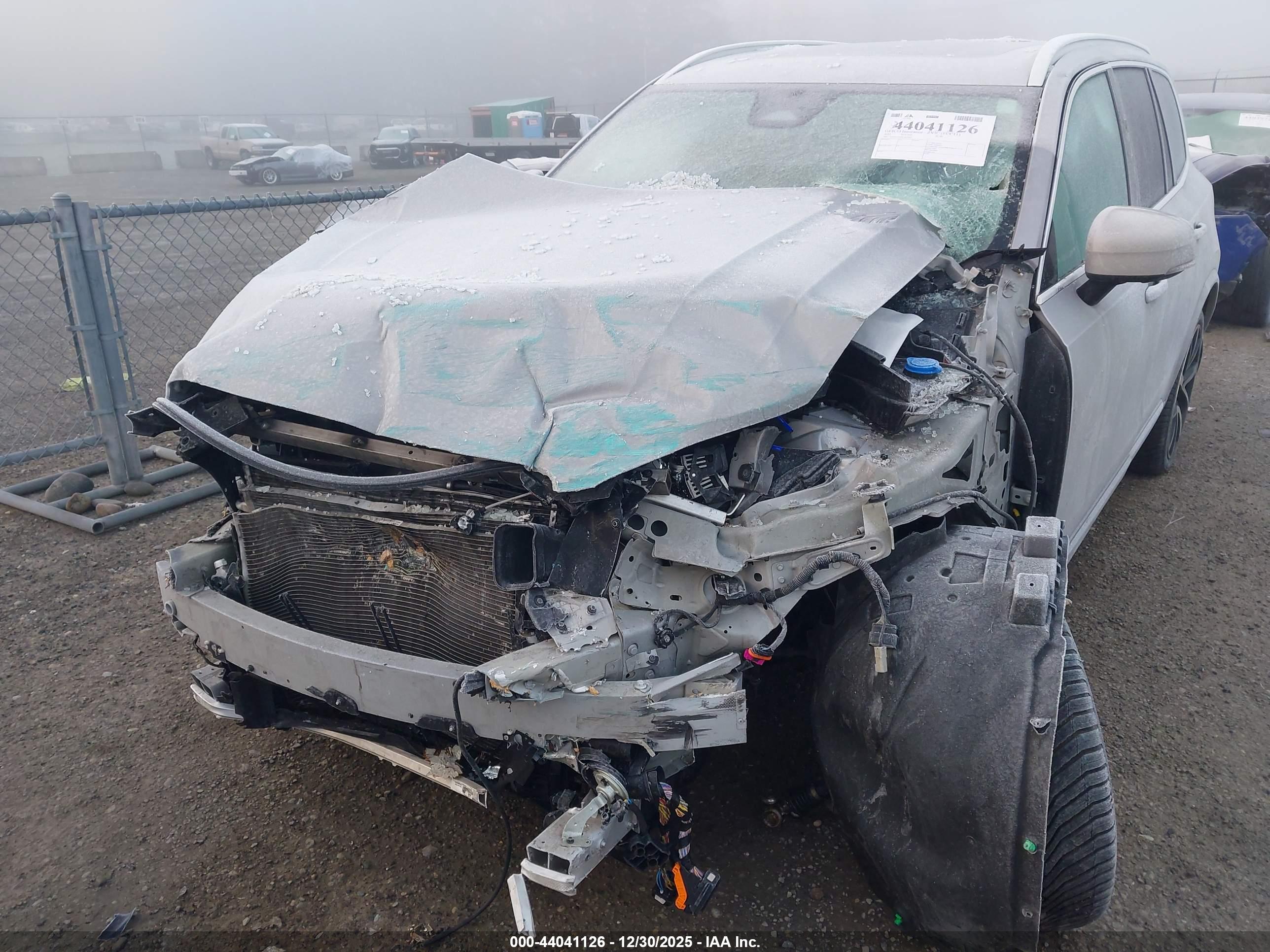 VOLVO XC90 image 6