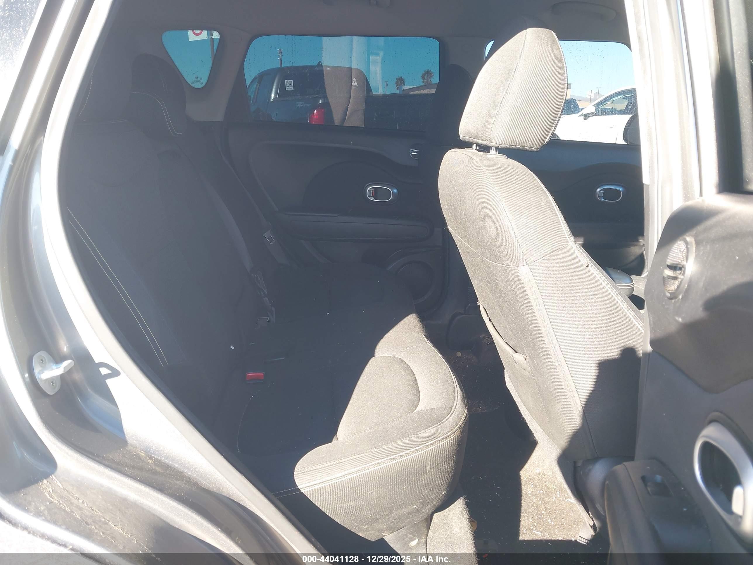 KIA SOUL image 8